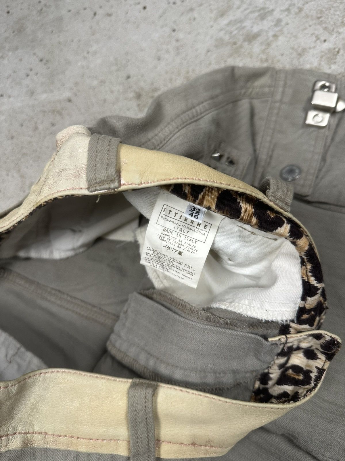 Dolce & Gabbana 2003 Dolce & Gabbana Baggy Loose Cargo Pants Studs Patched Size US 34 / EU 50 - 13 Thumbnail