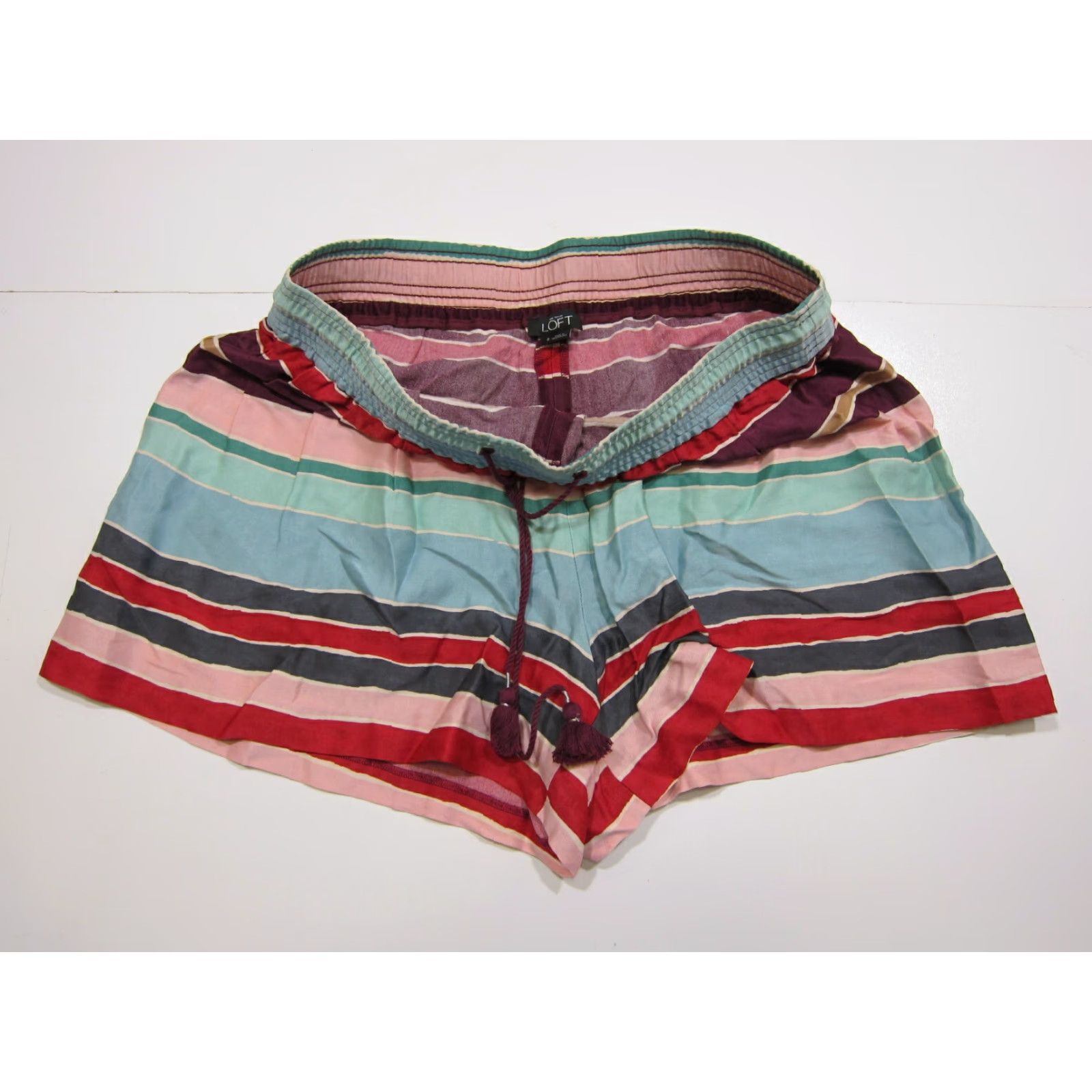 Ann Taylor Ann Taylor Loft 100% Rayon Silky Green Red Stripe High Rise Waist Short Women Small Size 30" / US 8 / IT 44 - 4 Thumbnail