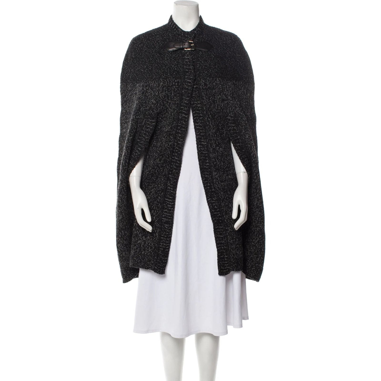 Gucci NWT GUCCI GG Logo Wool Sweater Cape Coat Jacket W belt buckl Size S / US 4 / IT 40 - 2 Thumbnail