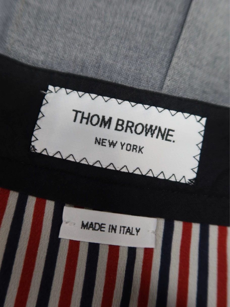 Thom Browne Classic Wool Pleated Skirt Gray 38, Women's (Size 26) — image 4 of 6