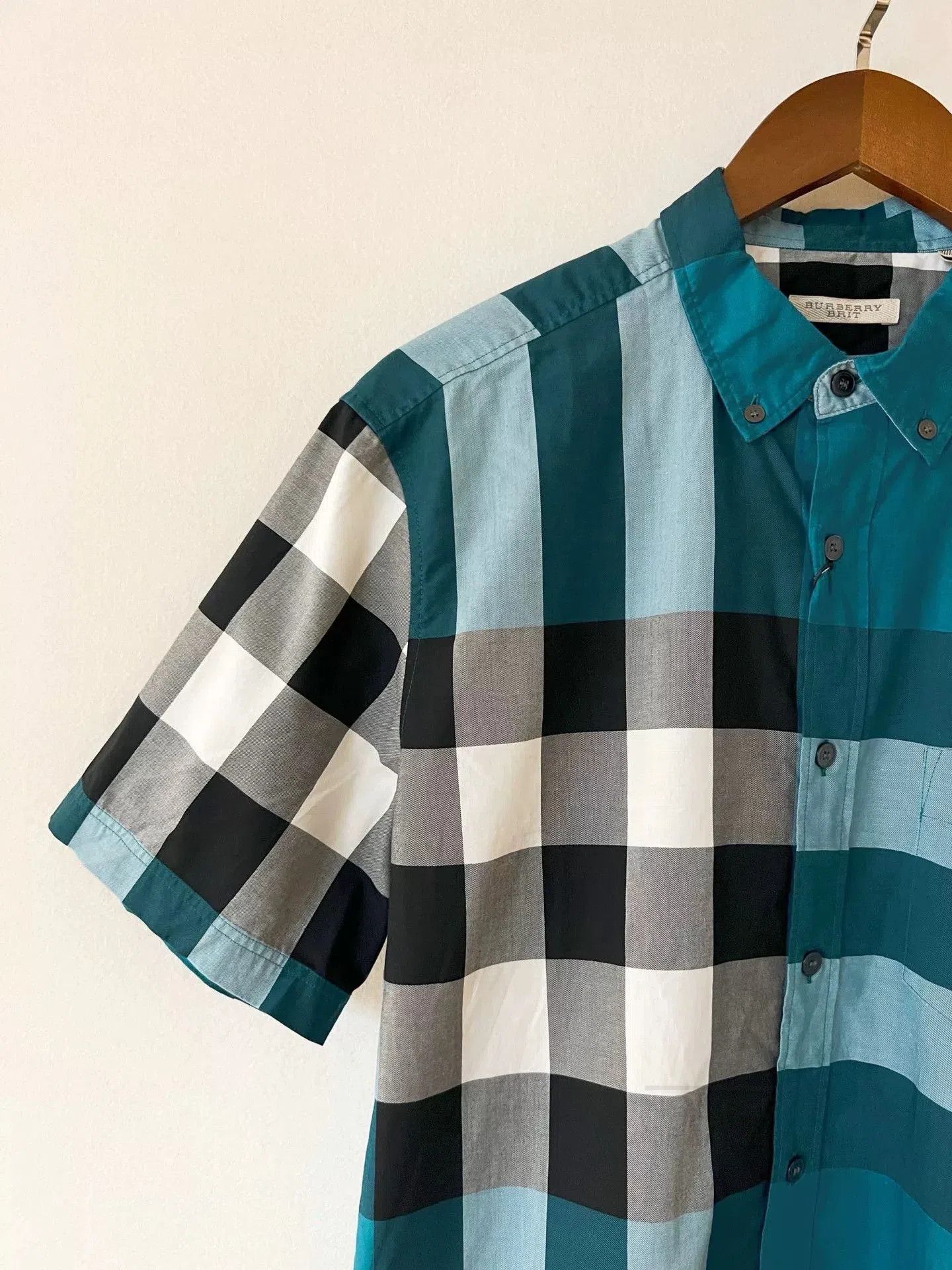 Burberry Burberry Men's Green Plaid Short-sleeve Shirt. Size US L / EU 52-54 / 3 - 4 Thumbnail