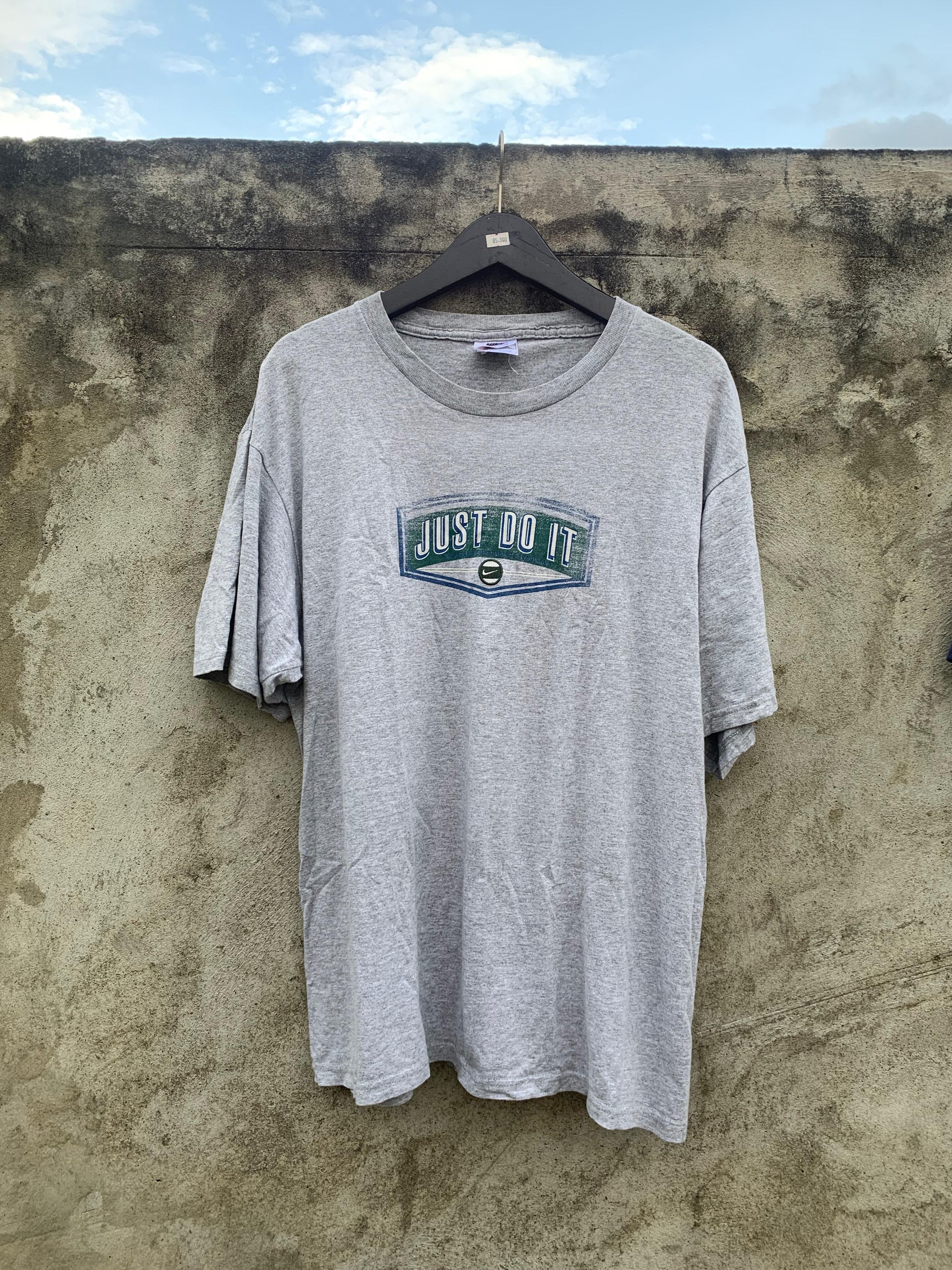 Nike × Vintage TSHIRT NIKE VINTAGE 90'S Size US XL / EU 56 / 4 - 1 Thumbnail