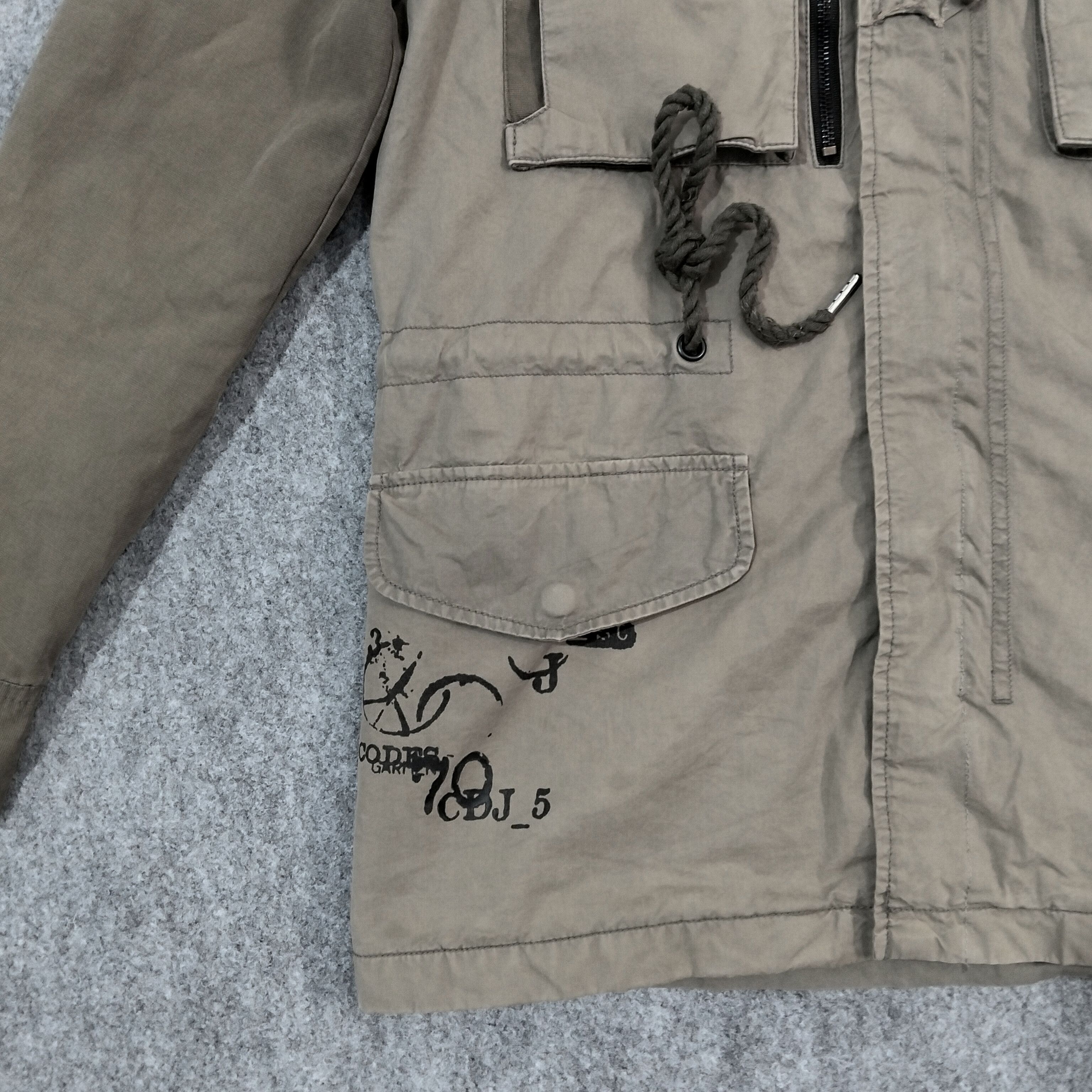 Codes Combine × Japanese Brand 🔥 Codes Combine Military Style Parka with Peace logo🔥 Size US L / EU 52-54 / 3 - 6 Thumbnail