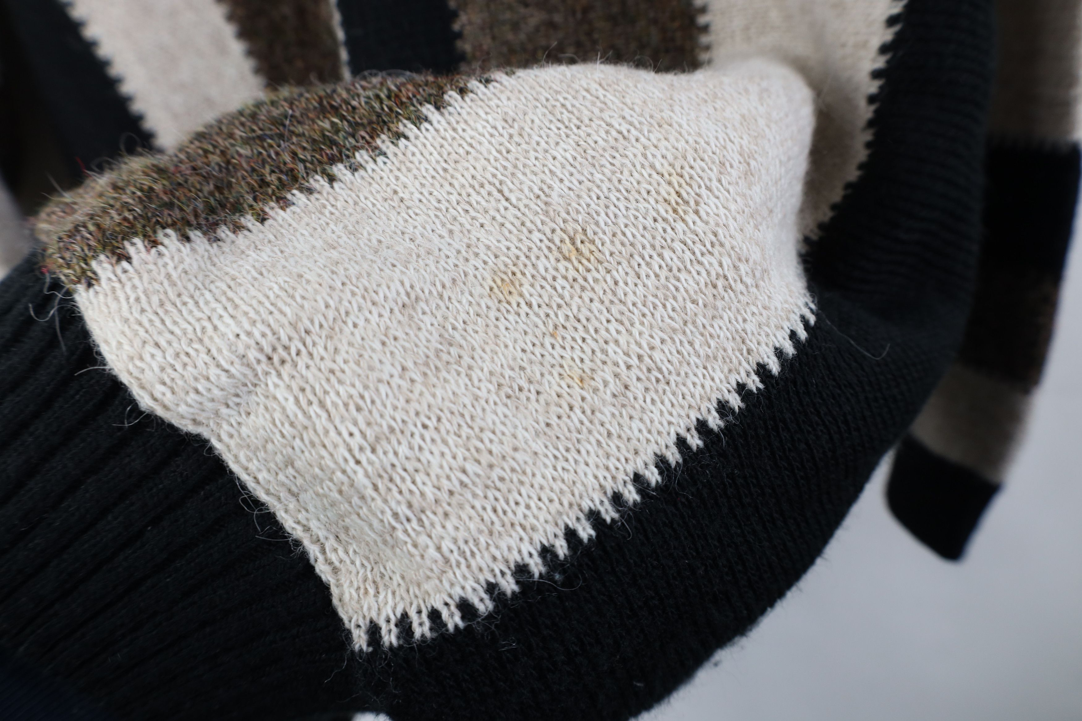 Vintage Vintage 90s Streetwear Wool Blend Sweater Earth Tone USA Size US XL / EU 56 / 4 - 6 Thumbnail