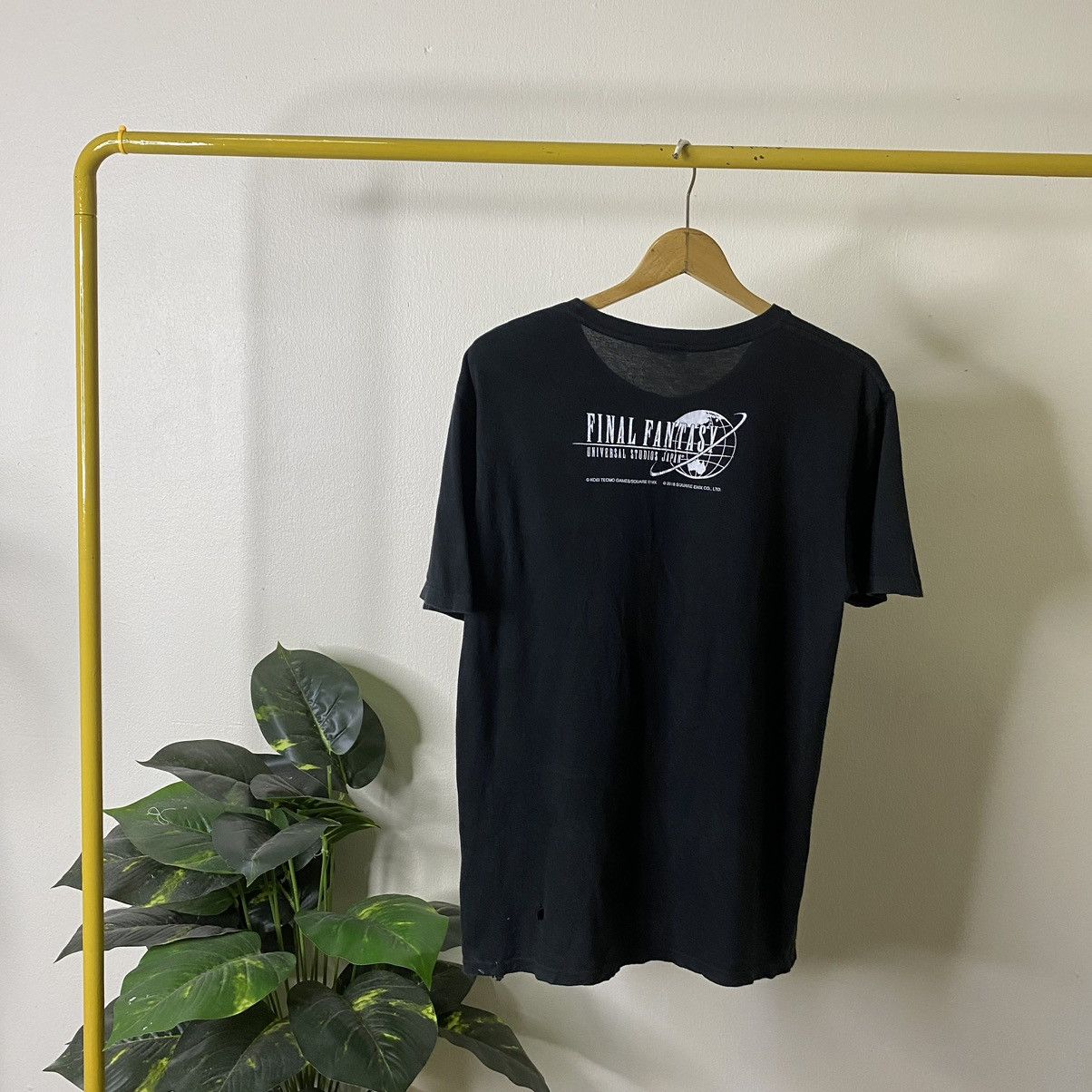 Universal Studios Y2K Final Fantasy Universal Studio Japan Square Enix Promo T Size US M / EU 48-50 / 2 - 5 Thumbnail
