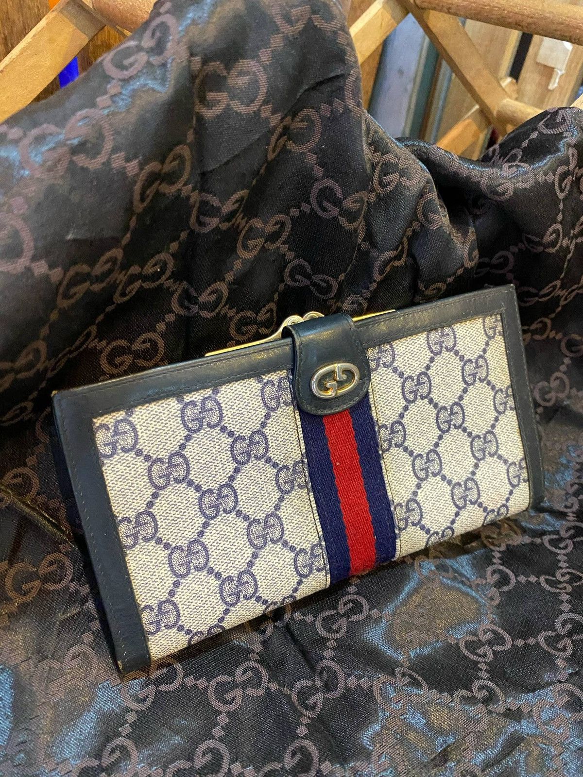Gucci Vintage Gucci Trifold Long Wallet Size ONE SIZE - 3 Thumbnail