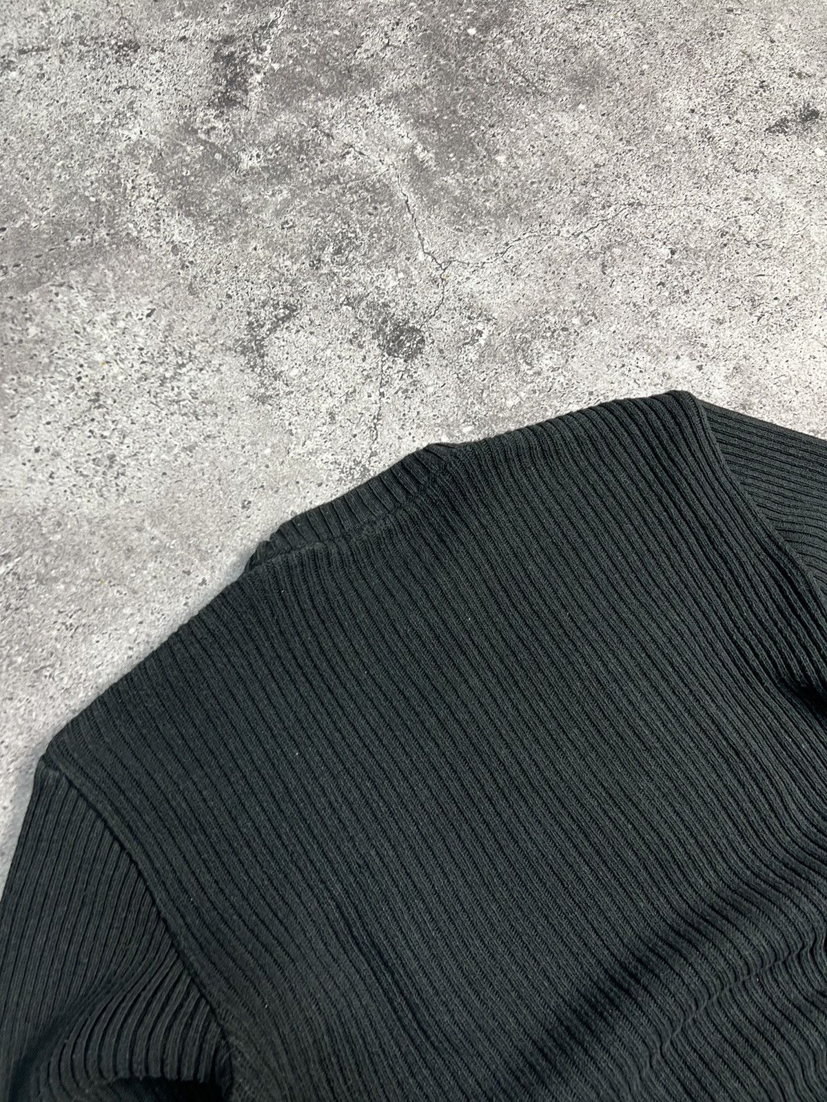 Diesel × Japanese Brand × Vintage Vintage Y2K Diesel gothic Distressed Faded Effect sweater Size US M / EU 48-50 / 2 - 7 Thumbnail