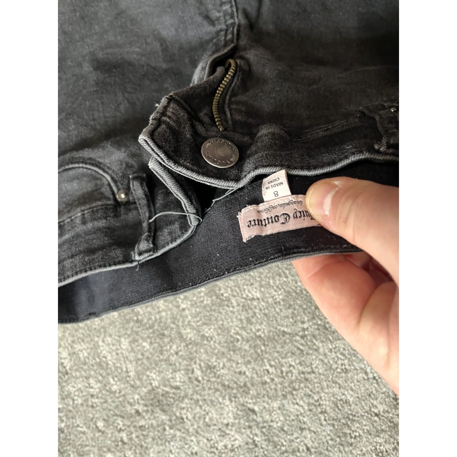 Juicy Couture VINTAGE Juicy Couture Capri Jeans Women Black Size 8 Denim Button 90s Logo Slim Capris Size 30" / US 8 / IT 44 - 5 Thumbnail