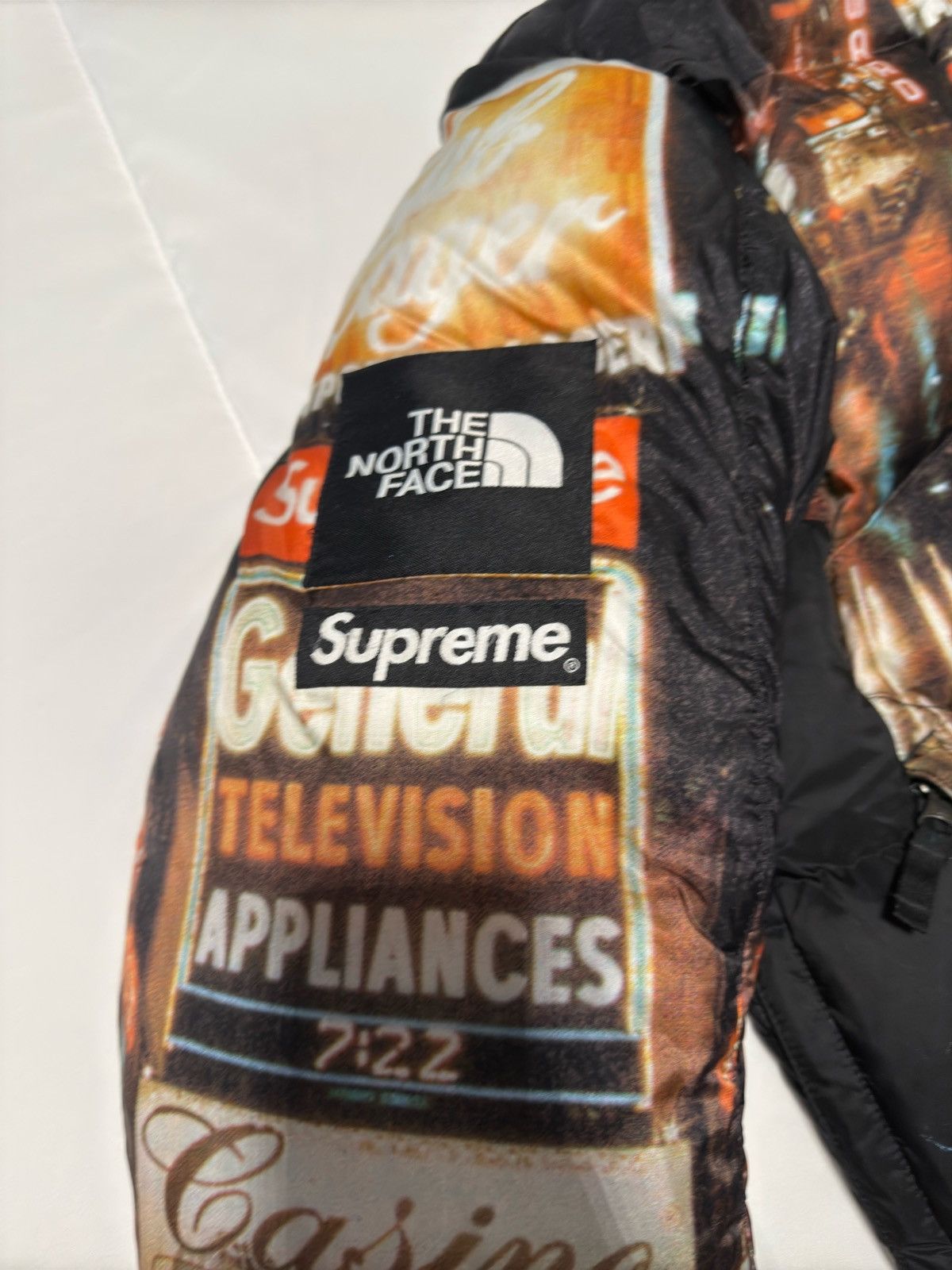 Supreme × The North Face Supreme x The North Face Times Square 800 Fill Puffer Size US M / EU 48-50 / 2 - 3 Thumbnail