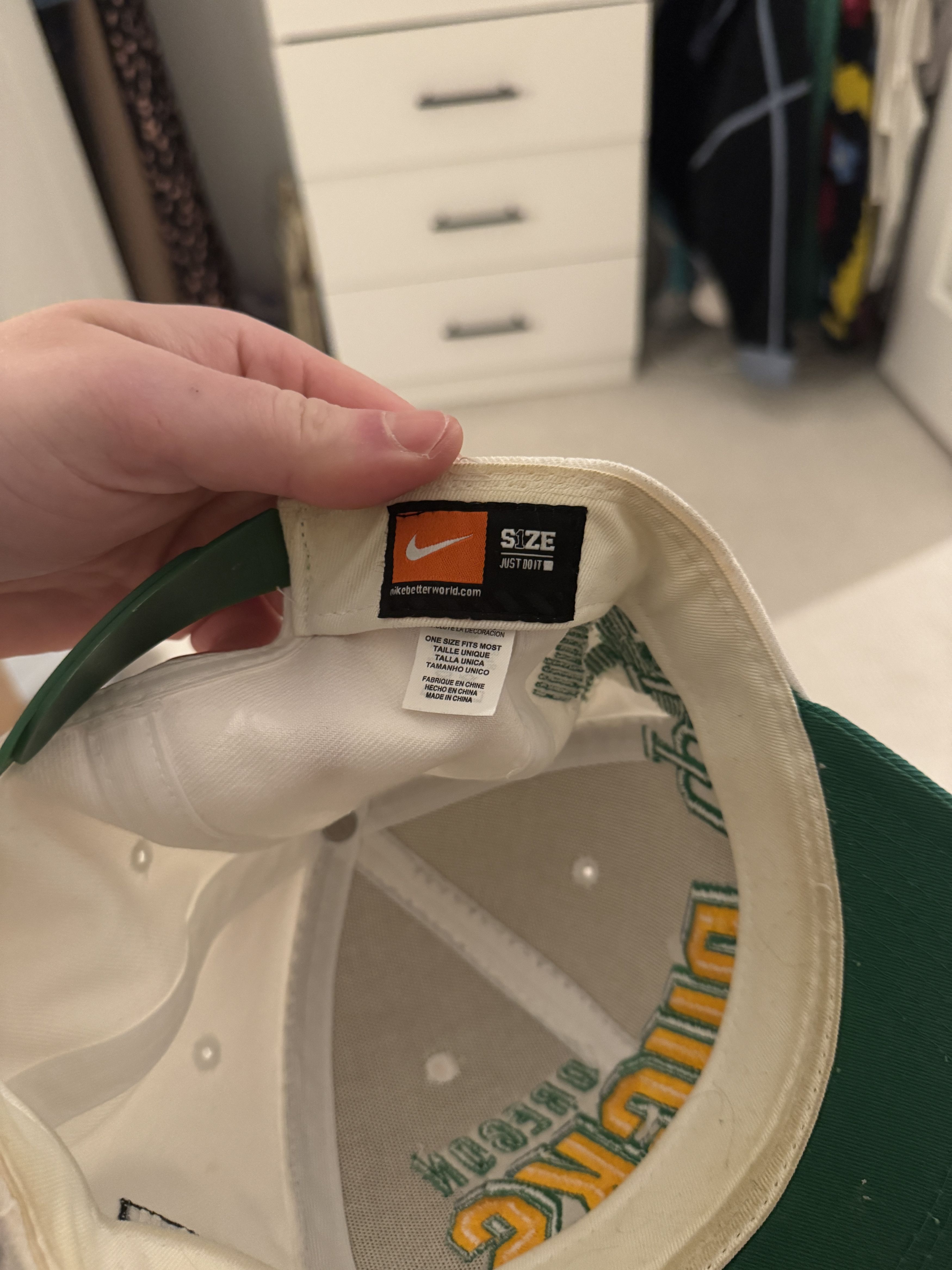 Nike *RARE & VINTAGE* Oregon Ducks Nike Snapback in White/Green Size ONE SIZE - 5 Thumbnail