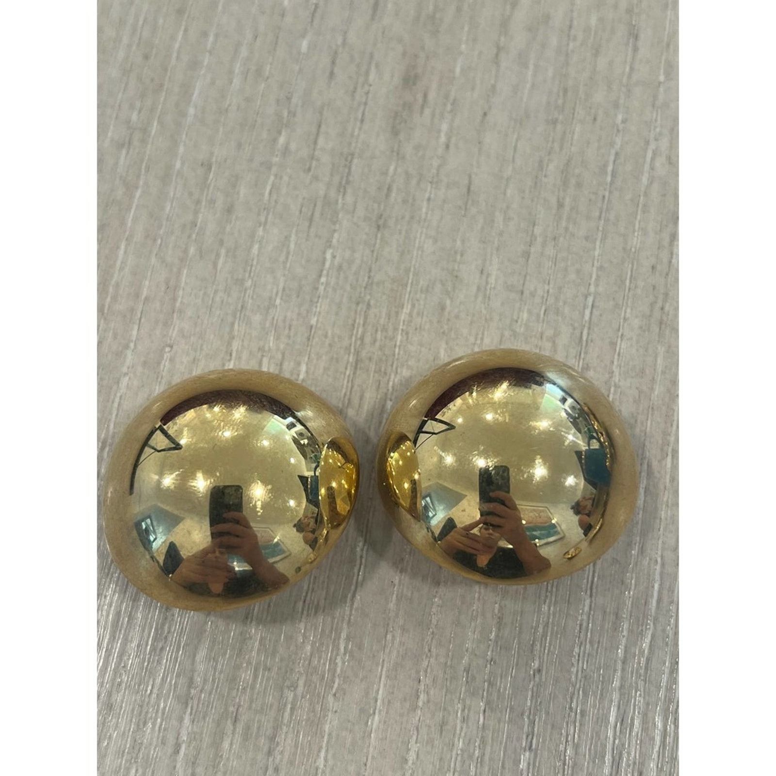 Vintage Vintage Gold Dome Trifari Clip On Earrings Signed Size ONE SIZE - 2 Thumbnail