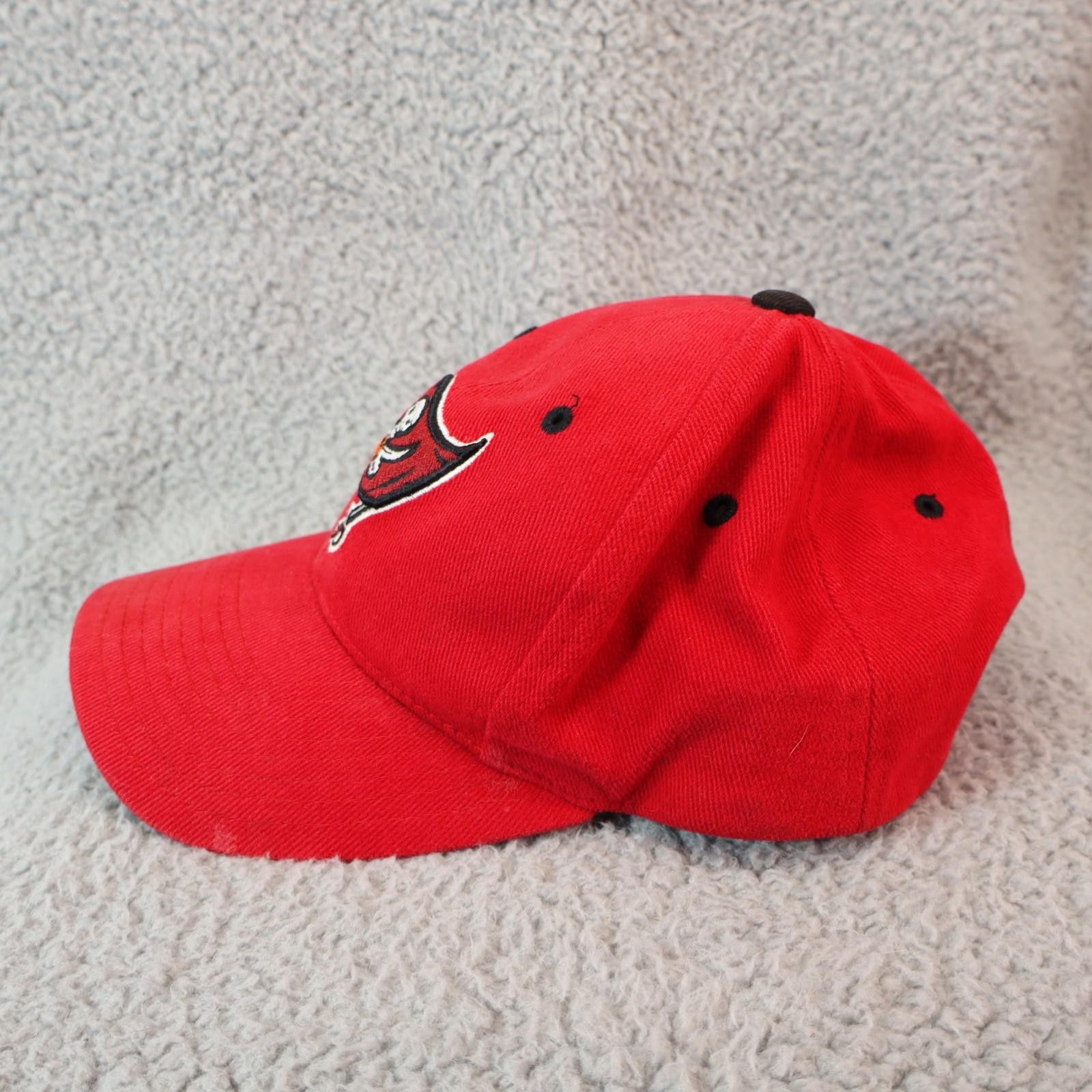 Logo Athletic Vtg Tampa Bay Buccaneers Logo Athletic Snapback Hat Red Size ONE SIZE - 6 Thumbnail