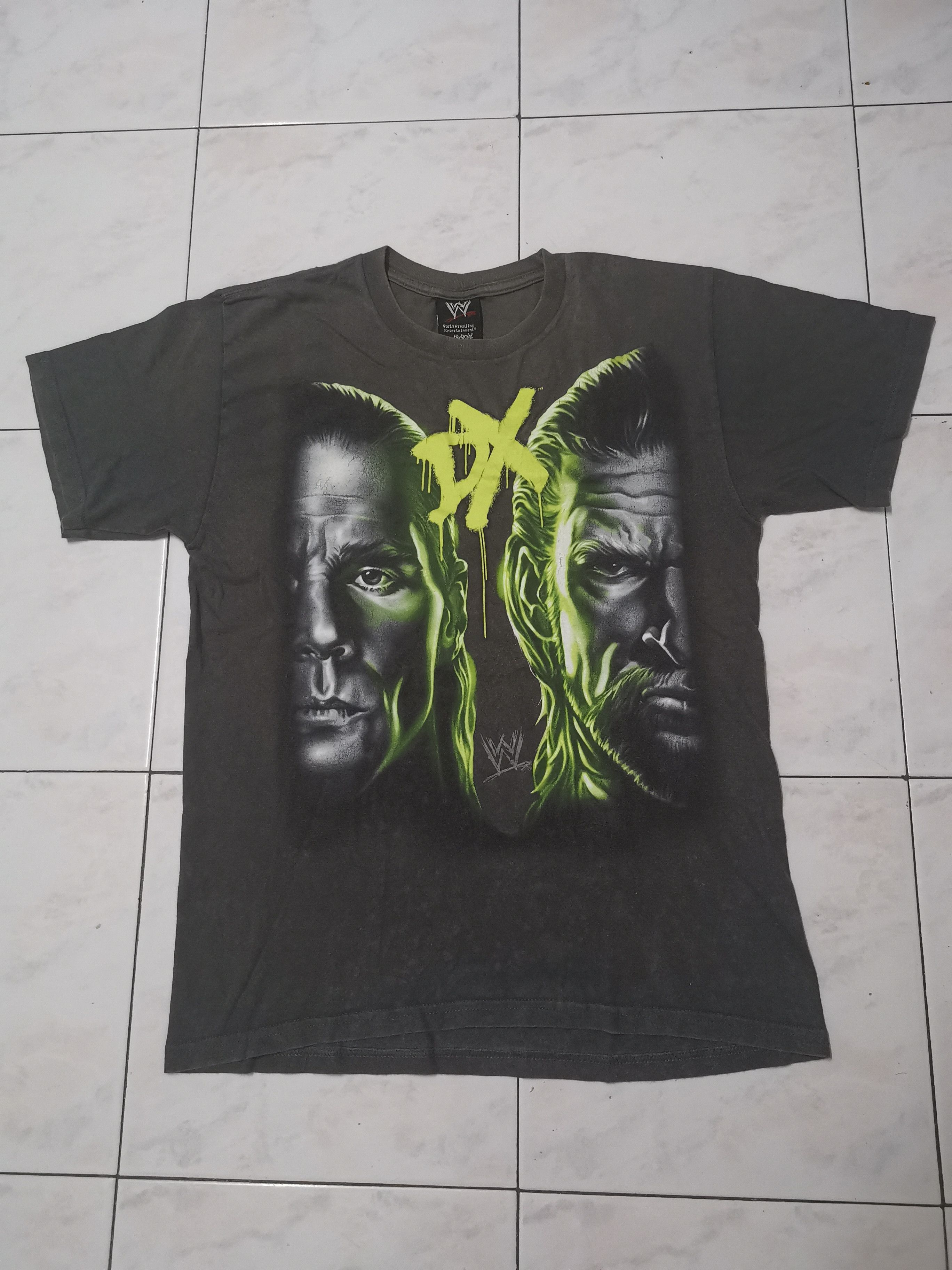 WWE Vintage faded Y2k DX triple H and Shawn michael tee Size US M / EU 48-50 / 2 - 1 Thumbnail