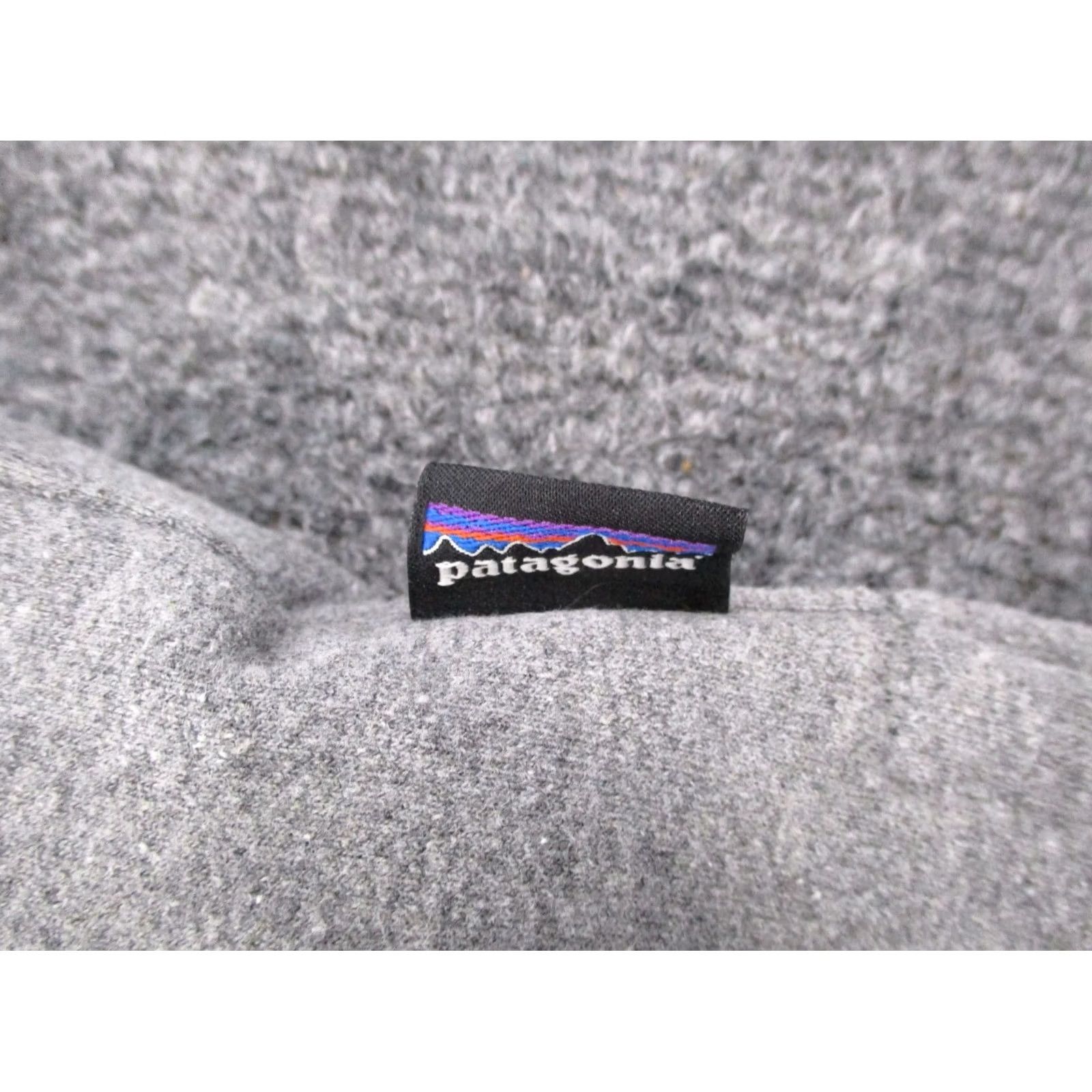 Patagonia Patagonia Hoodie Women's L Gray Pullover Knit Logo Sweatshirt Activewear Thermal Hooded Size L / US 10 / IT 46 - 7 Thumbnail