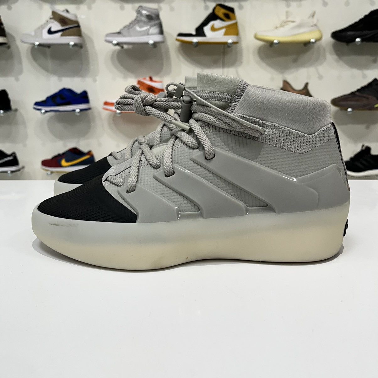 Adidas × Essentials × Fear of God Adidas x FOG Athletics I Basketball Sesame Carbon Size US 10 / EU 43 - 3 Thumbnail