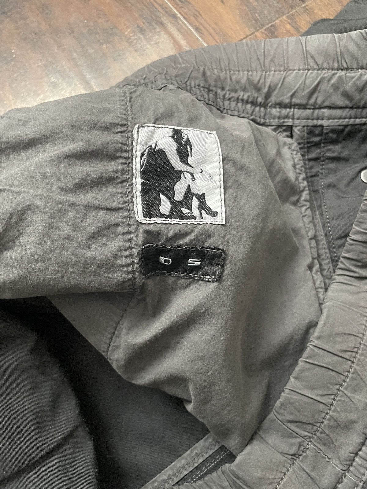 Rick Owens Rick owens nylon drk dst shorts Size US 32 / EU 48 - 5 Thumbnail
