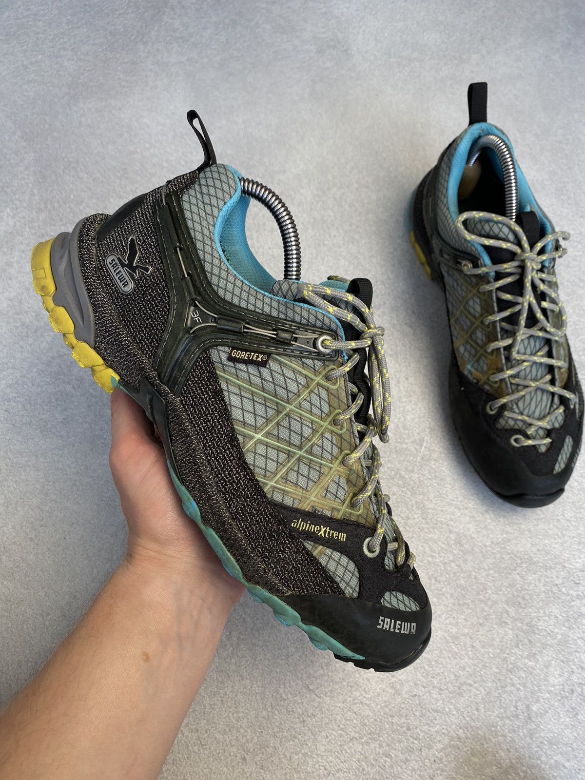 Vintage Vintage Salewa Gore-Tex Hiking Shoes trekking outdoor US8 Size US 8 / EU 41 - 5 Thumbnail