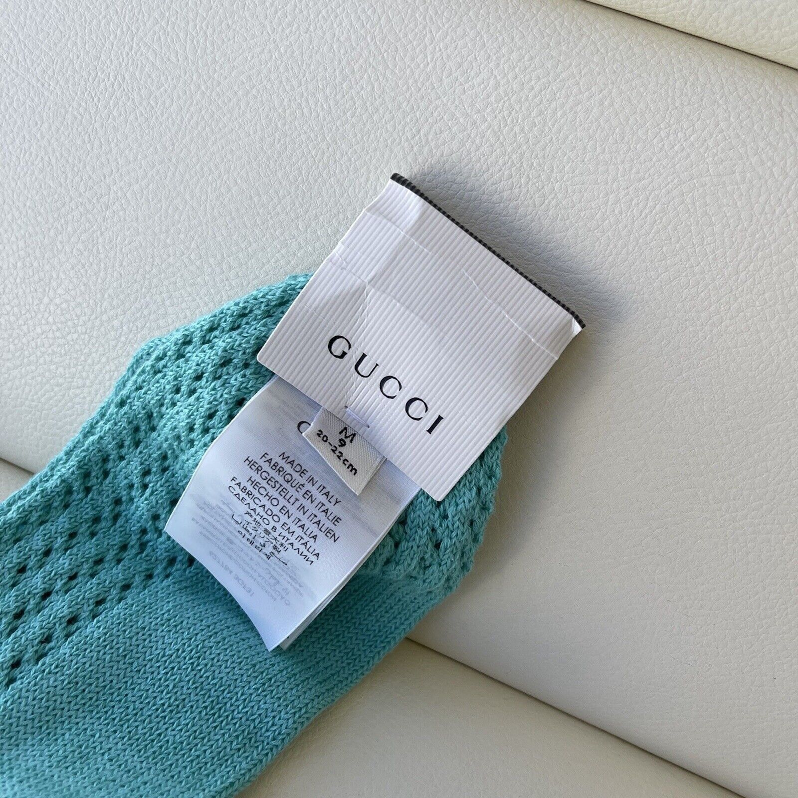 Gucci NWT GUCCI STOCKINGS BLUE M WHOLES PARIPIM 627784 Socks Size ONE SIZE - 6 Thumbnail