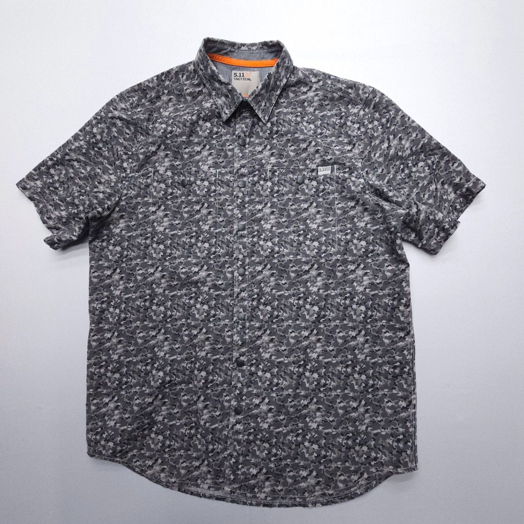 Vintage 5.11 Tactical Men's Micro Camo Short Sleeve Shirt Size Small Gray Snap Workwear Shirt Mens Small Gray Camouflage Shirt Size US S / EU 44-46 / 1 - 2 Thumbnail