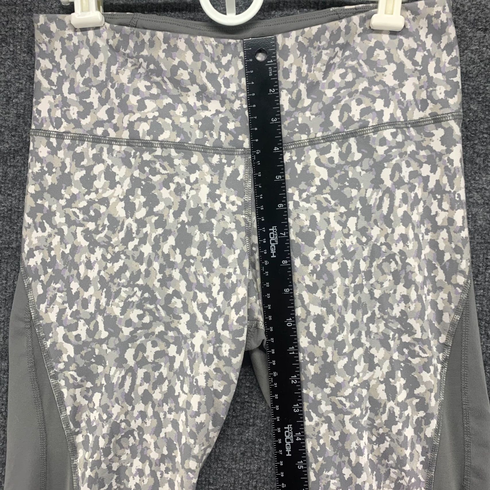 Old Navy Old Navy Leggings Womens Large L Gray Active Elevate Go Dry Stretch Leopard 29 Size 36" / US 14 / IT 50 - 7 Thumbnail