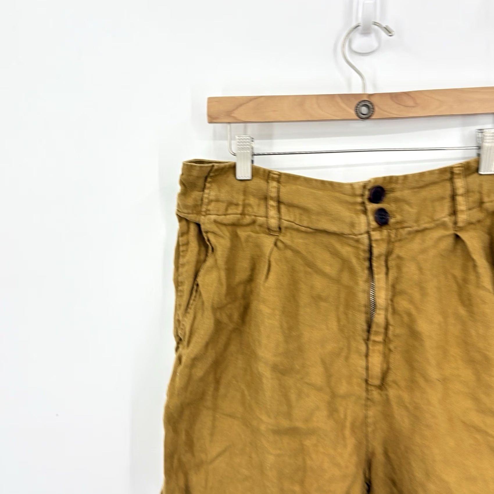 Alex Mill Alex Mill Linen Shorts Womens 14 Capsule Minimalist Tailored Organic Sustainable Casual Shorts Regular Gold Linen 14 inches rise 3.5 inseam Womens Size 36" / US 14 / IT 50 - 2 Thumbnail