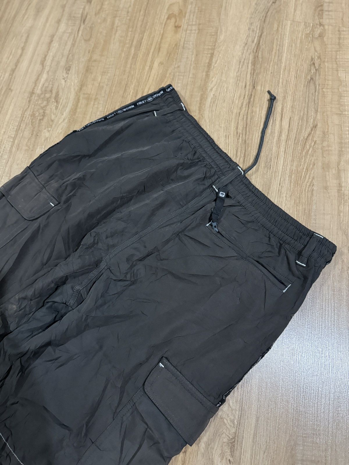 Other FIRST DOWN PLAYFUL CARGO PANTS Size US 33 - 5 Thumbnail