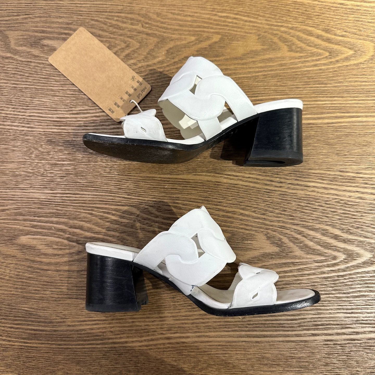 Hermes Hermes Gaby pig nose block heel pump 36 Size US 5.5 / IT 35.5 - 4 Thumbnail