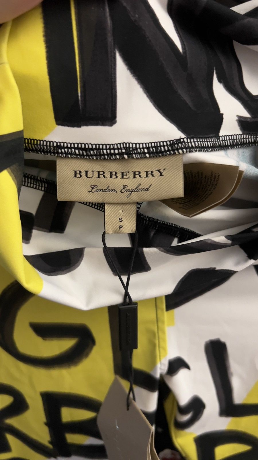 Burberry trendy leggings from burberry. Size 26" / US 2 / IT 38 - 7 Thumbnail
