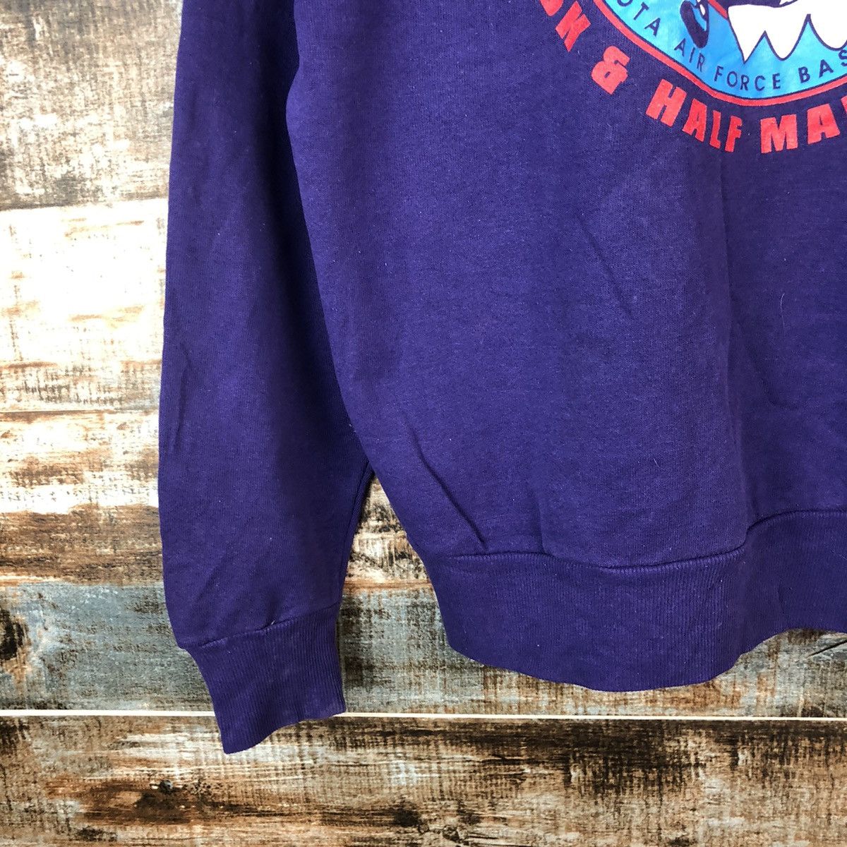 Vintage 99' Yokota Striders Running Club Purple Sweatshirt #A2059 Size US M / EU 48-50 / 2 - 5 Thumbnail