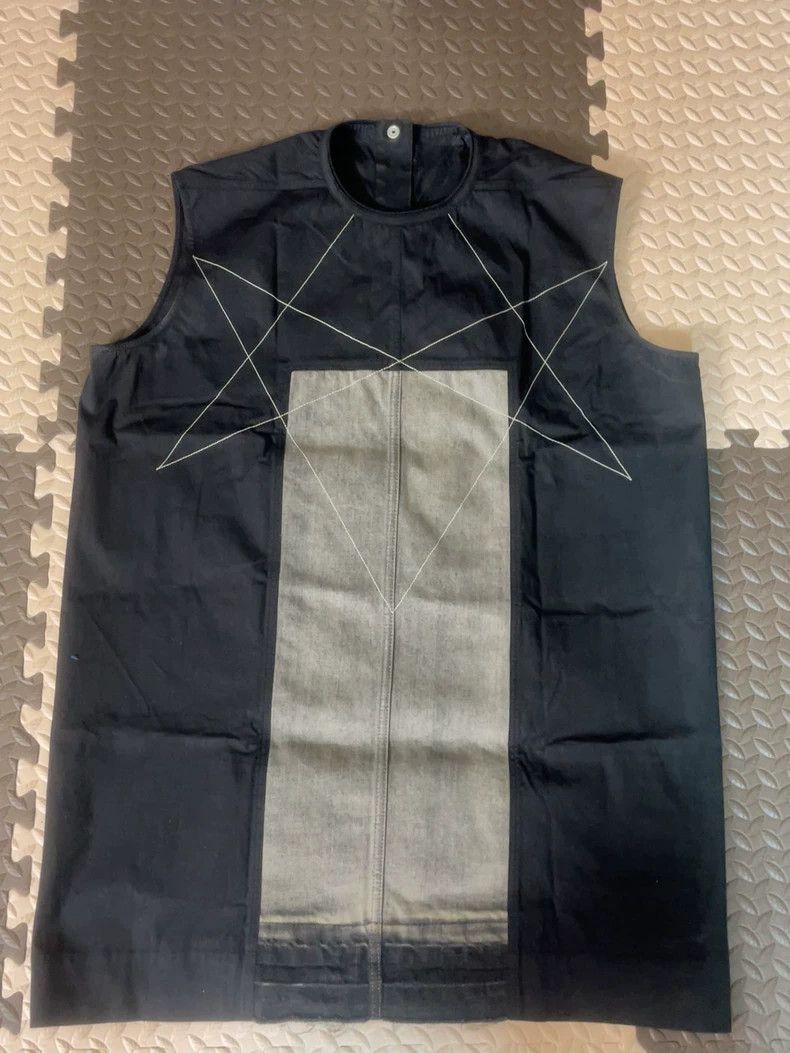 Rick Owens Rick Owens Hexagram embroidered sleeveless Size US M / EU 48-50 / 2 - 1 Thumbnail
