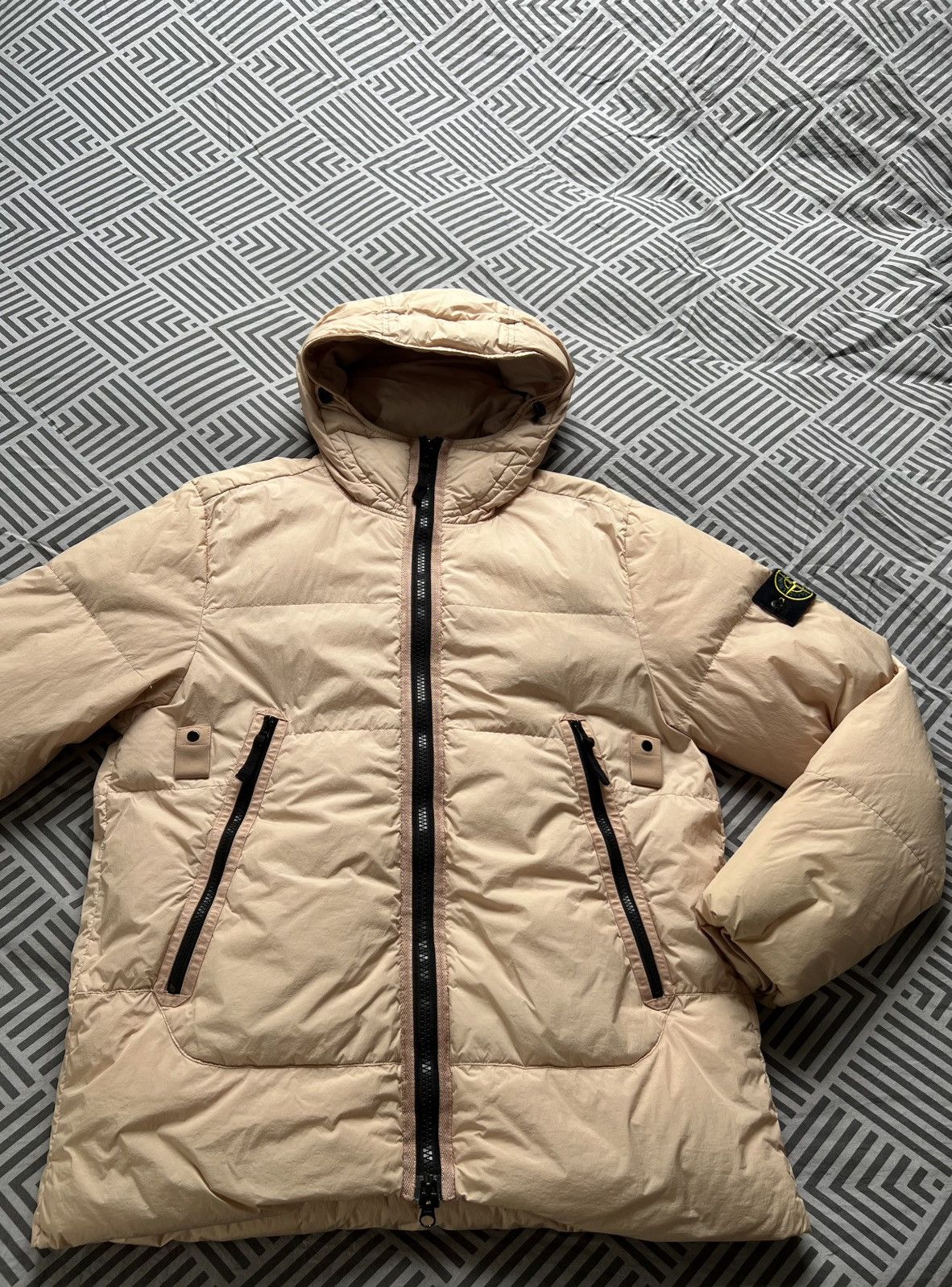 Stone Island Stone Island | Garment Dyed Reps NY Down | Beige | Size L Size US L / EU 52-54 / 3 - 9 Thumbnail