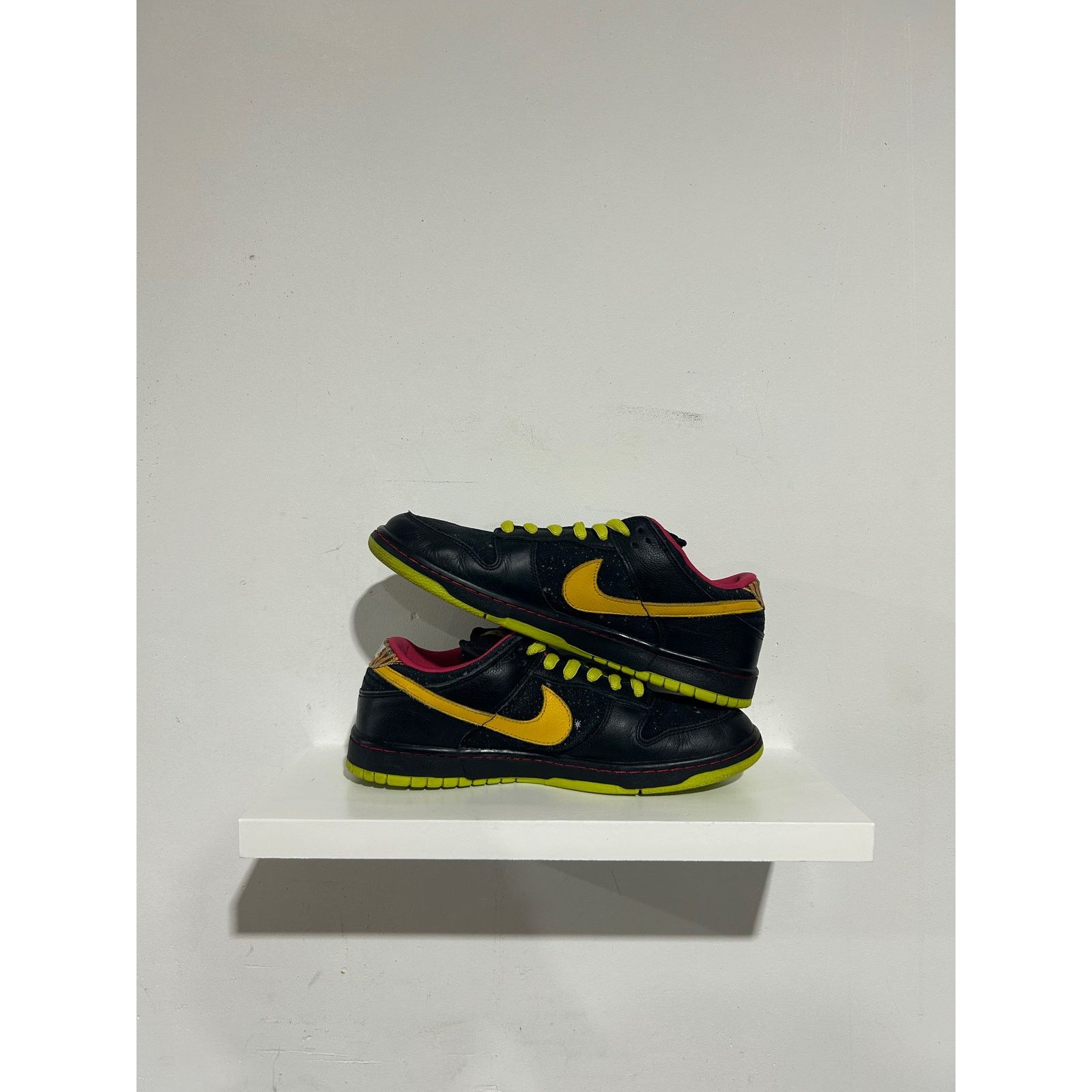 Nike NIKE SB DUNK LOW SPACE TIGER SIZE 11 Size US 11 / EU 44 - 4 Thumbnail
