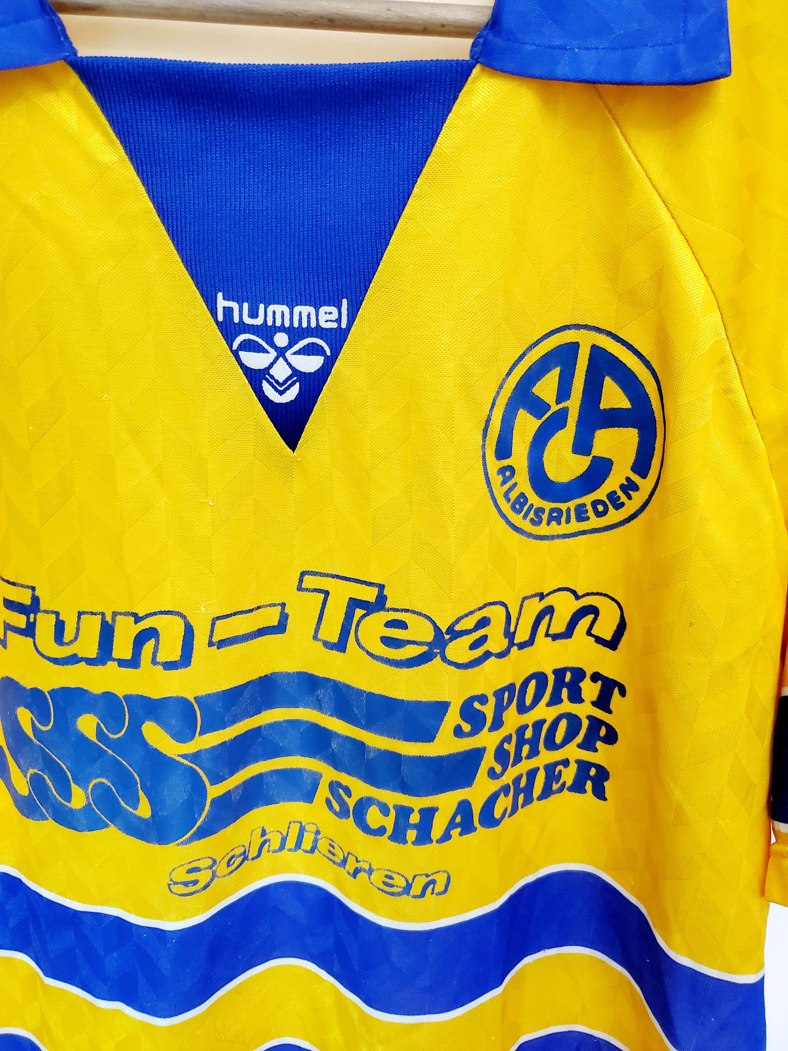 Hummel × Vintage Vintage Albisrieden Zürich #10 player soccer jersey size L Size US L / EU 52-54 / 3 - 3 Thumbnail