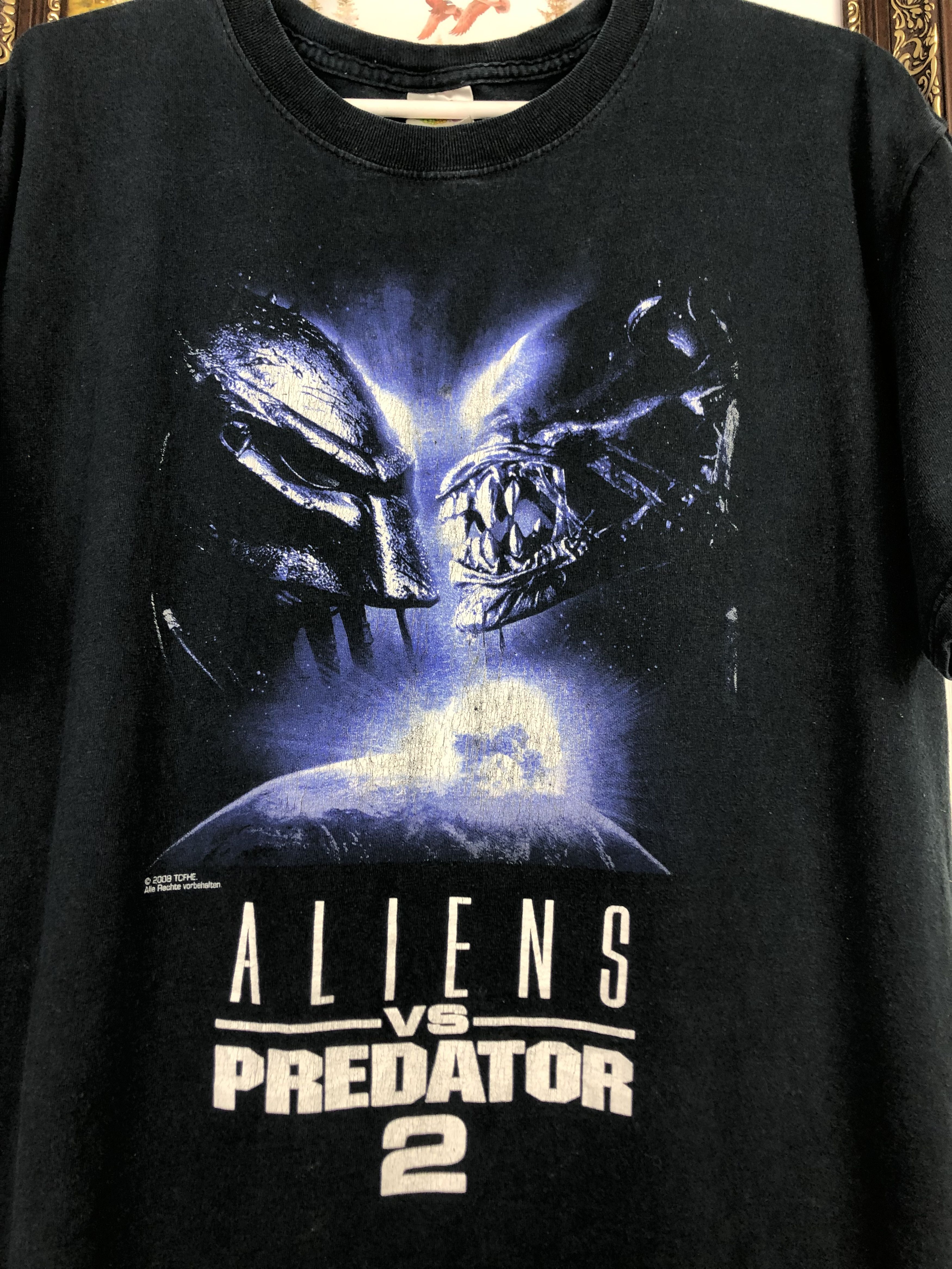Vintage Vintage Aliens vs Predator 2 Movie Comics Shirt Tee Black Size US L / EU 52-54 / 3 - 5 Thumbnail