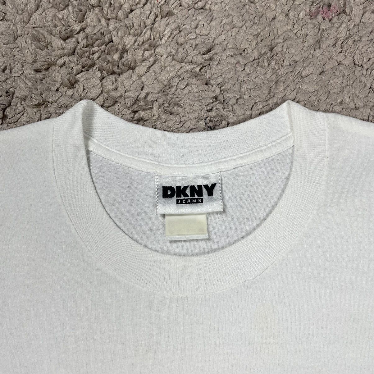 DKNY Vintage DKNY NYC Longsleeve T-shirt Size US L / EU 52-54 / 3 - 8 Thumbnail