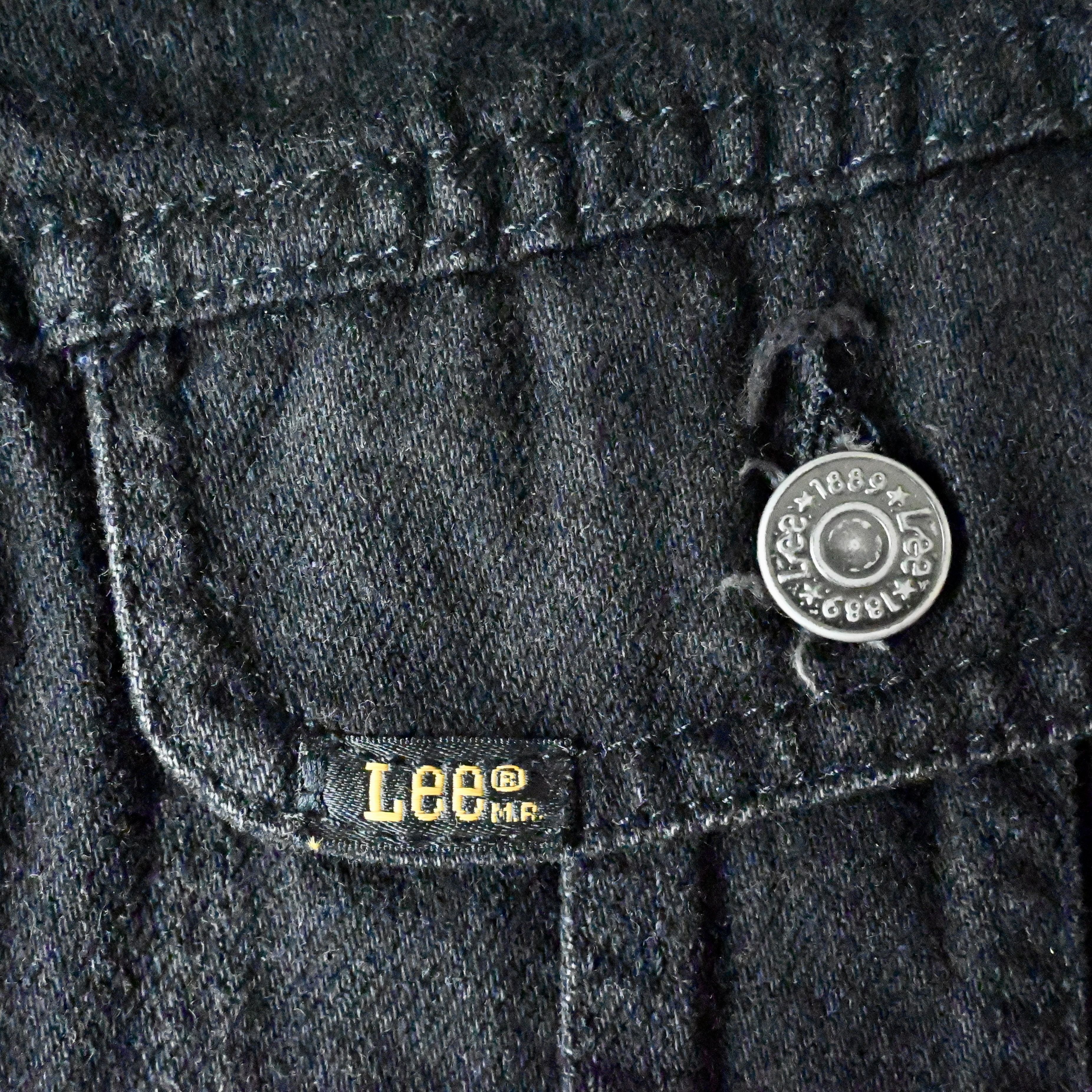 Disney Vtg Lee x Beauty and the Beast black denim trucker jacket Size US S / EU 44-46 / 1 - 11 Thumbnail