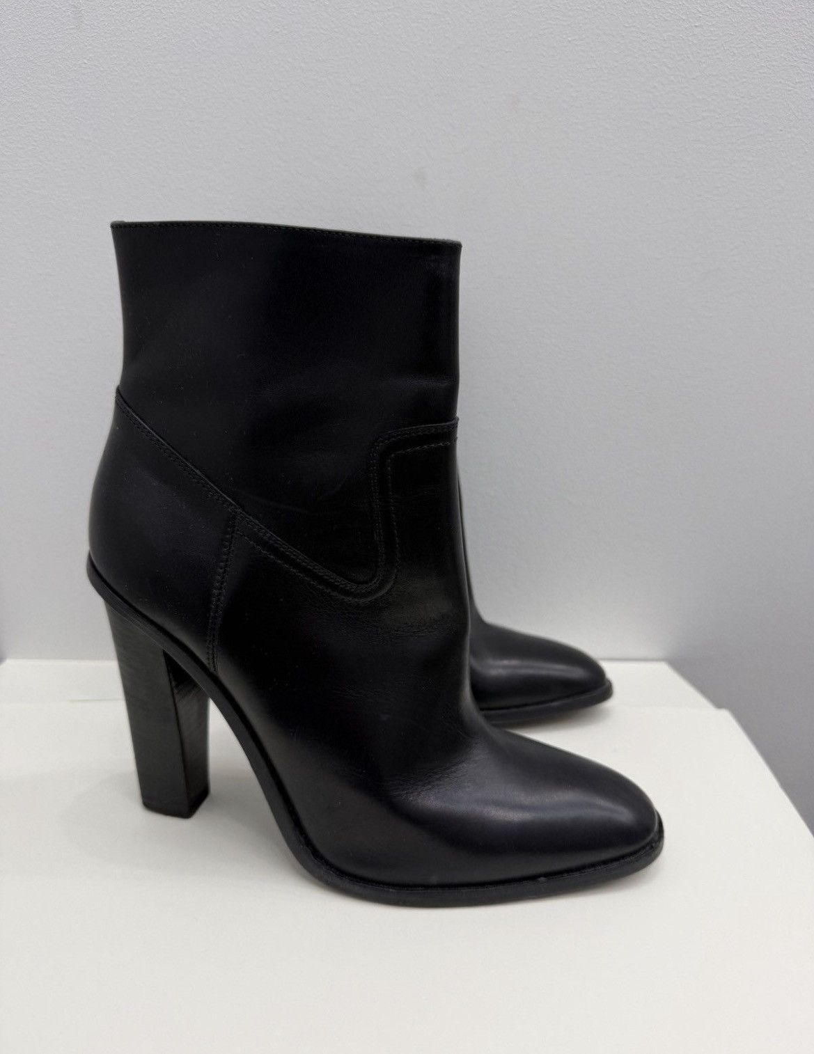 Saint Laurent Paris Saint Laurent Paris Leather Ankle Boot Size US 9 / IT 39 - 3 Thumbnail