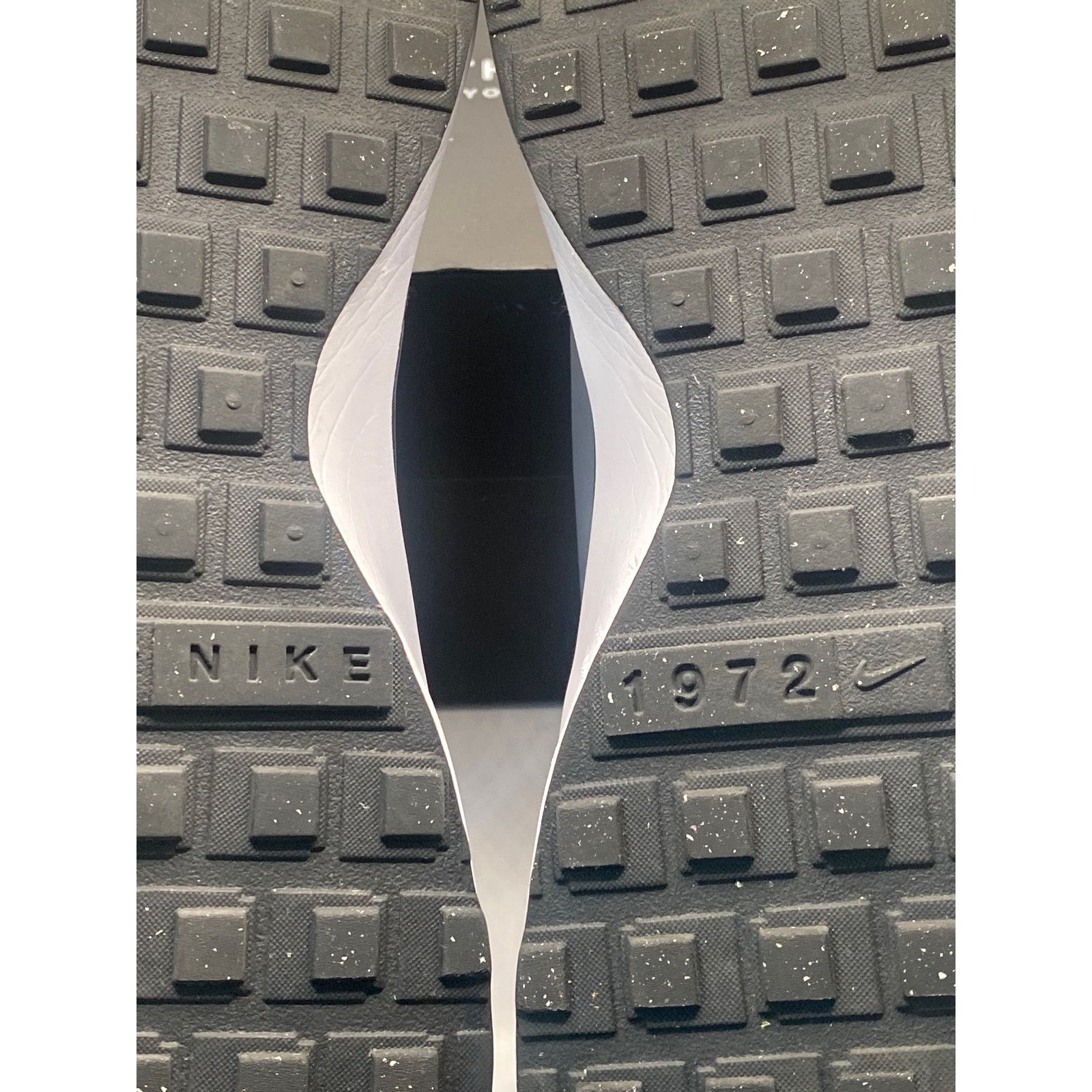 Nike Nike Waffle Debut Black/Off Noir/White FJ4195-001 US 11 men Size US 11 / EU 44 - 7 Thumbnail
