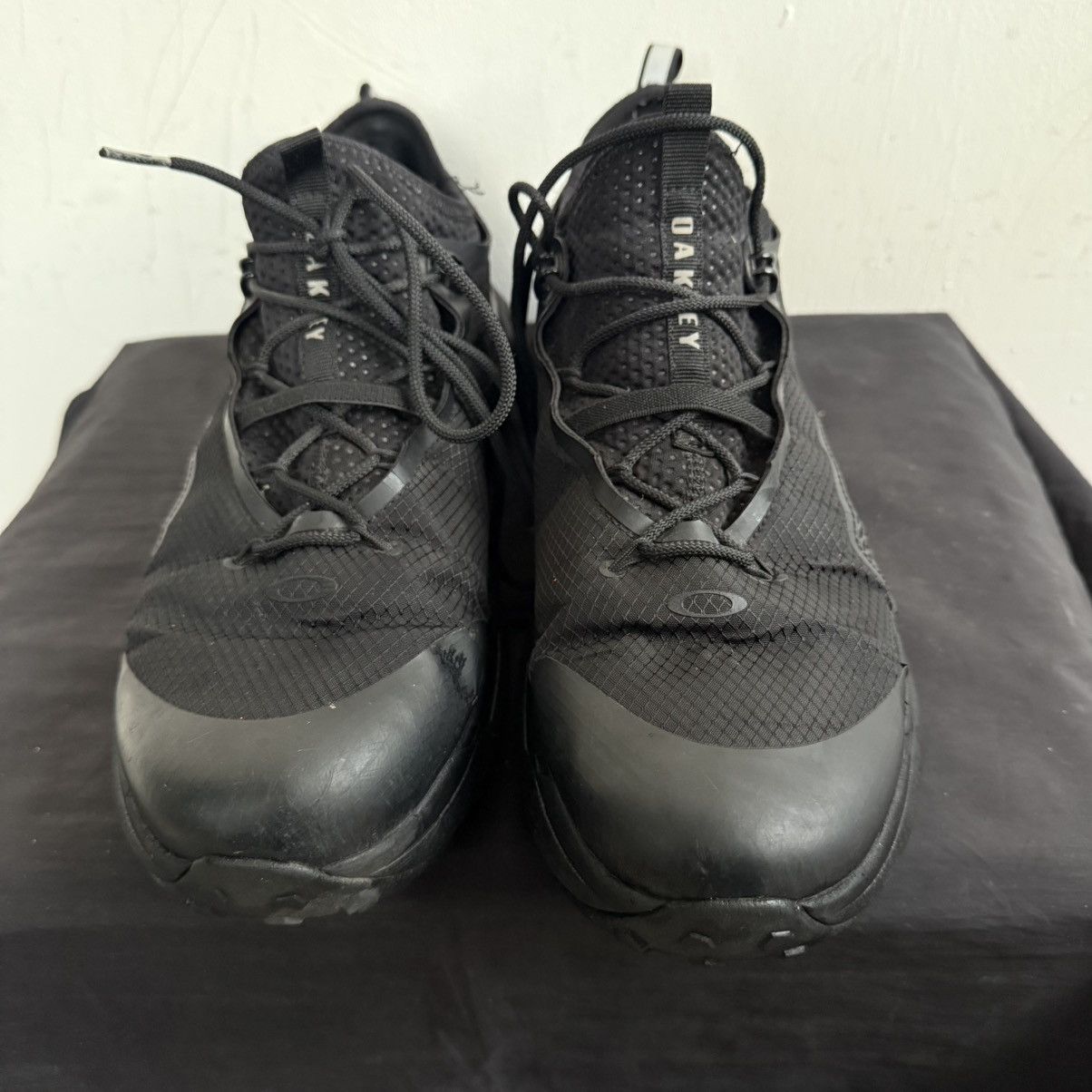 Oakley Oakley Triple Black Light Shield Trainers Size US 11 / EU 44 - 6 Thumbnail