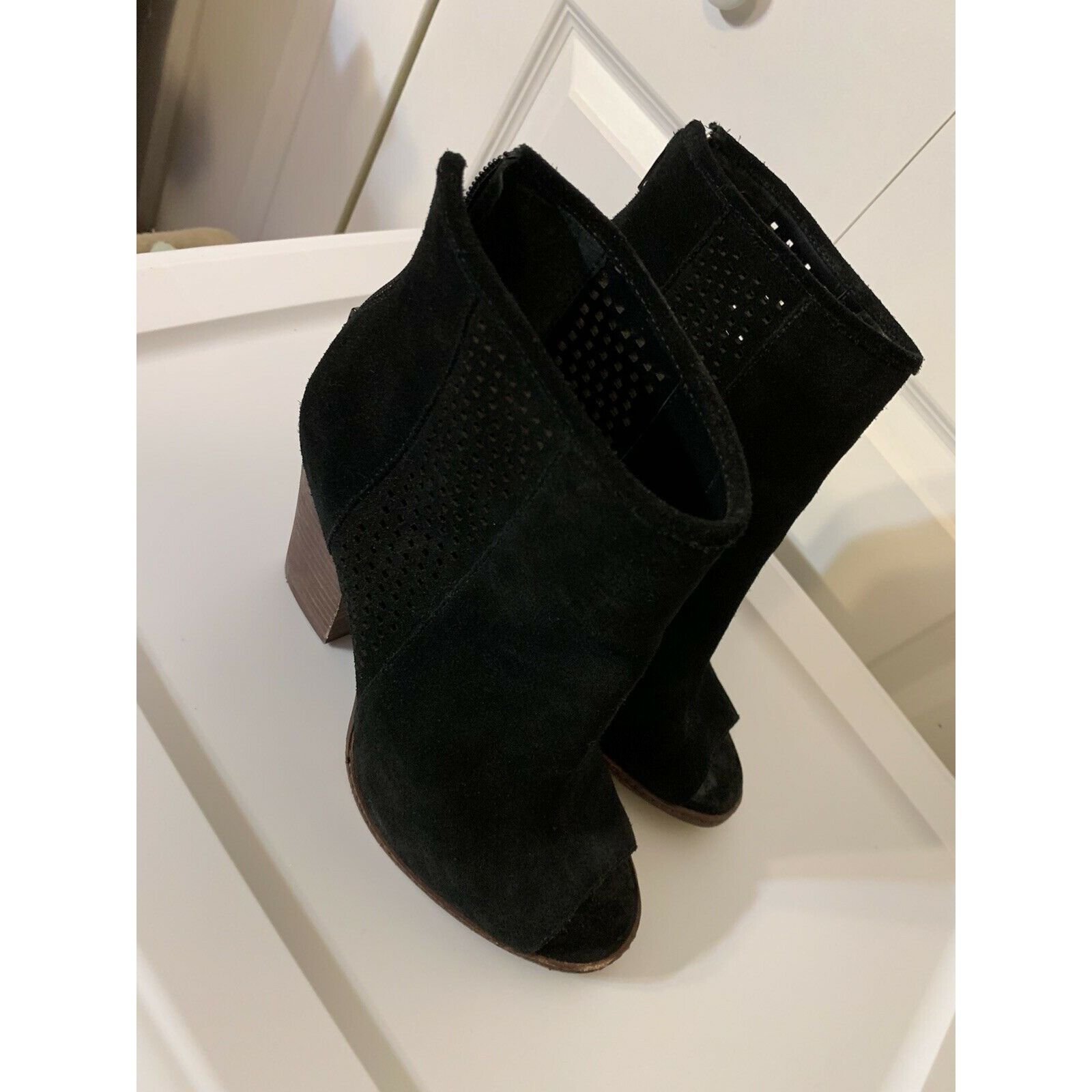 Other Gianni Bini Womens Sz 9M Black Open Toe Suede Leather Ankle Size US 9 / IT 39 - 1 Thumbnail