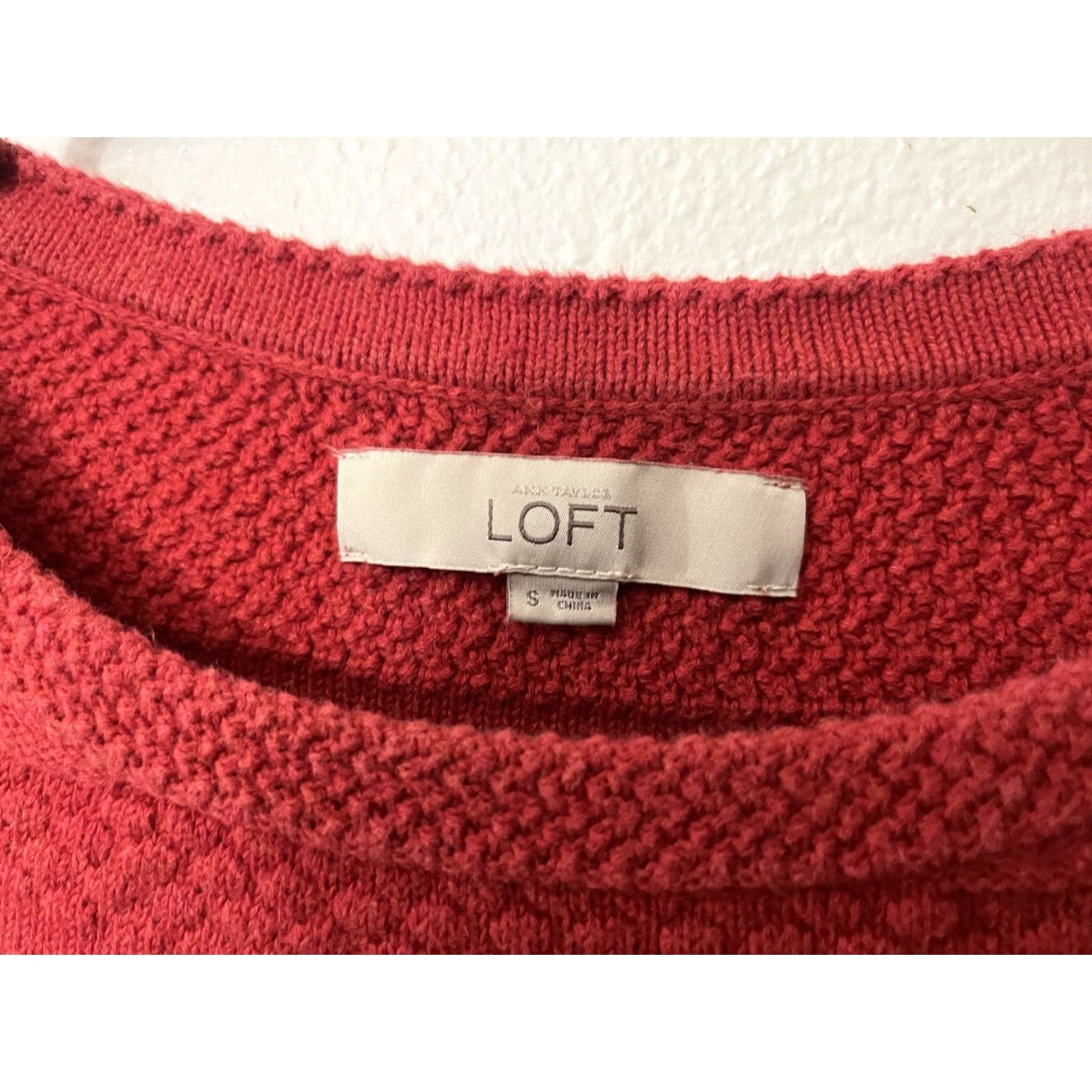 Loft VINTAGE LOFT Women Pullover Sweater Small Red Solid Casual Long Sleeve Crew Neck Size S / US 4 / IT 40 - 3 Thumbnail
