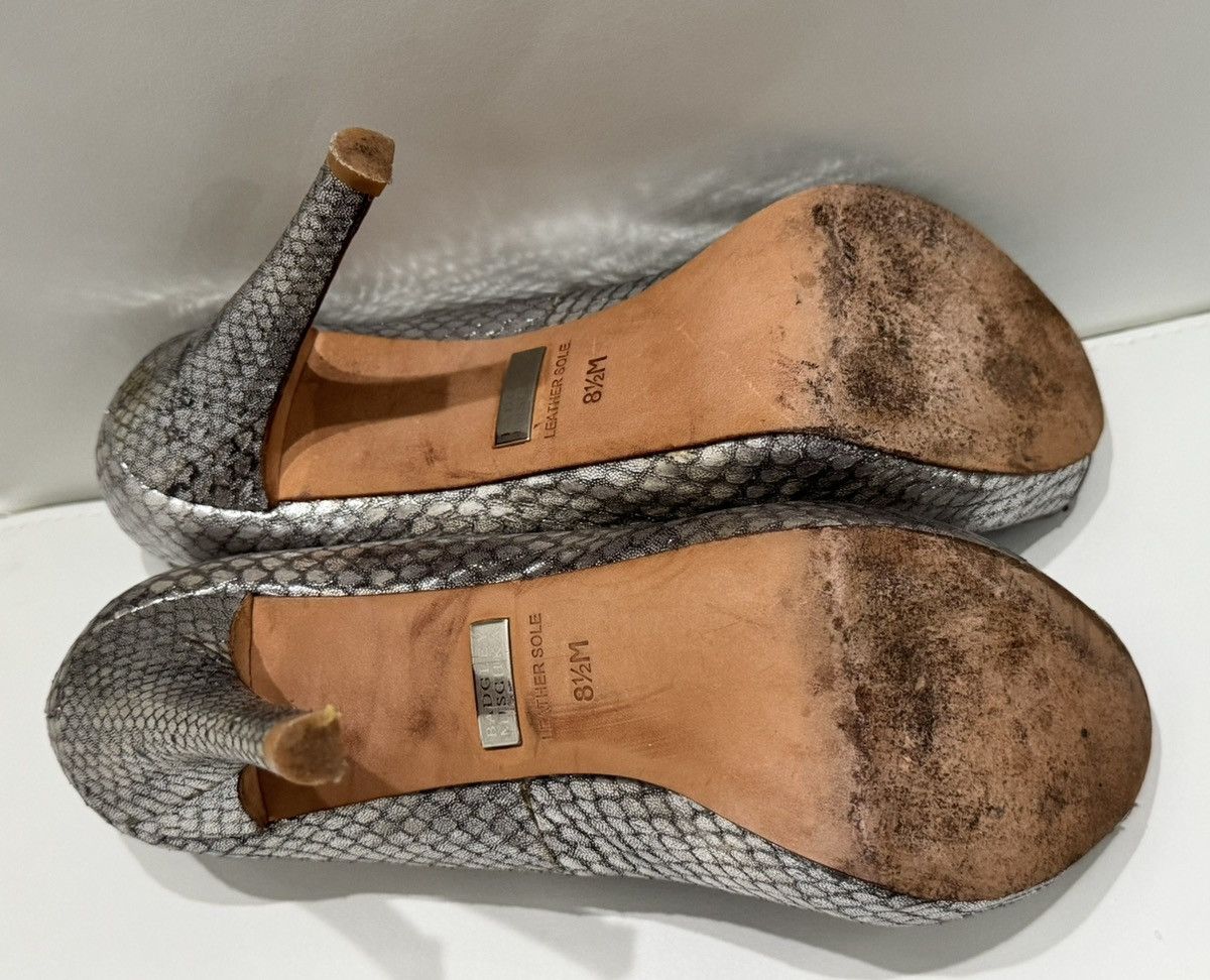 Badgley Mischka Badgley Mischka Silver Snake Print Leather Size US 8.5 / IT 38.5 - 7 Thumbnail