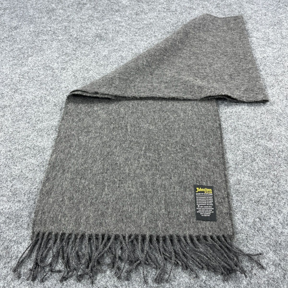 Johnstons Of Elgin Johnstons Of Elgin Scarf / Muffler / Neckwear T1119 Size ONE SIZE - 2 Thumbnail