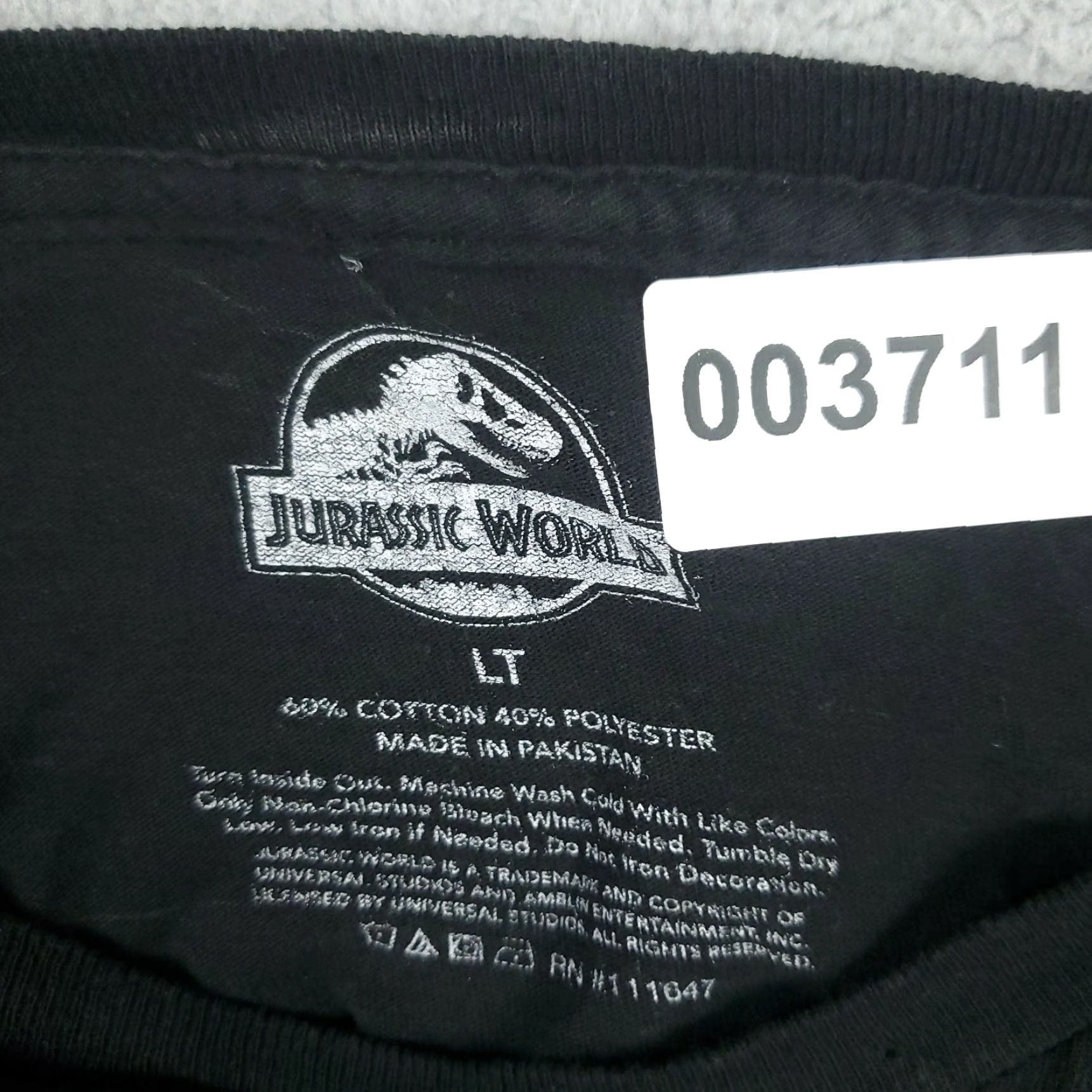 Vintage JURASSIC PARK Camo Logo Black Graphic T-Shirt Adult Large Tall Mens Size US L / EU 52-54 / 3 - 8 Thumbnail