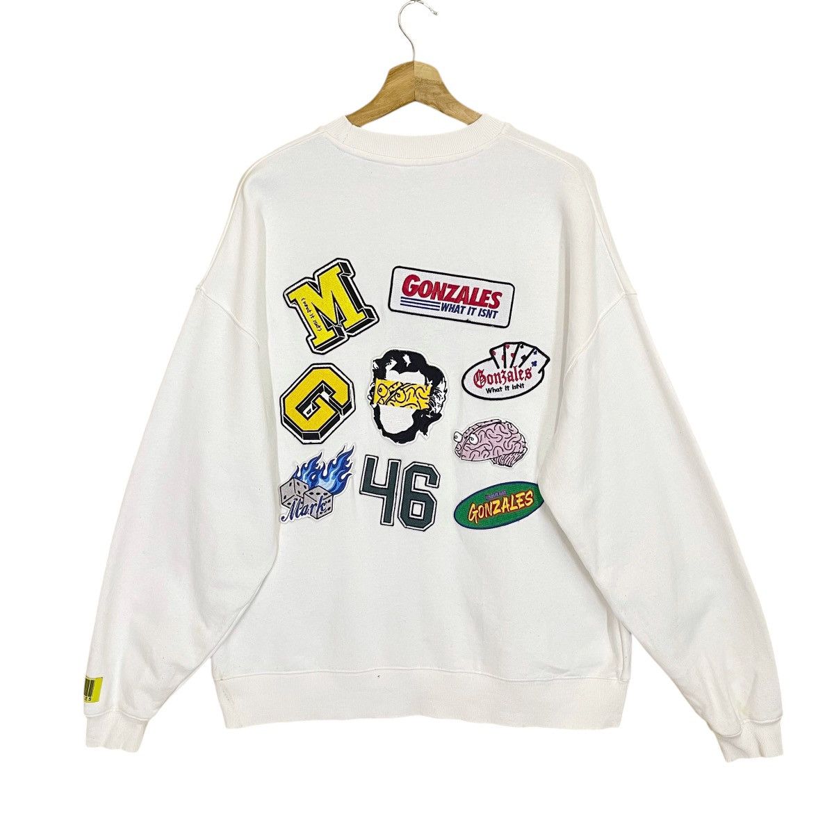 Japanese Brand Mark Gonzales Big Logo Crewneck Sweatshirt Size L Size US L / EU 52-54 / 3 - 1 Thumbnail