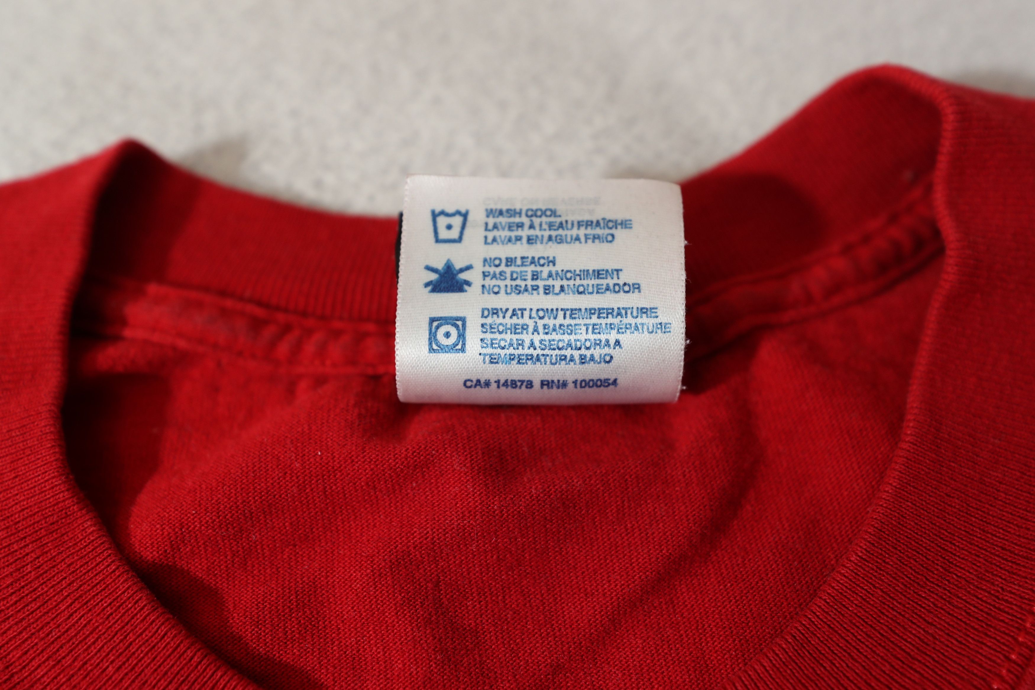 Vintage Whistler Blackcomb Vintage Red Tee (XL) Size US XL / EU 56 / 4 - 9 Thumbnail