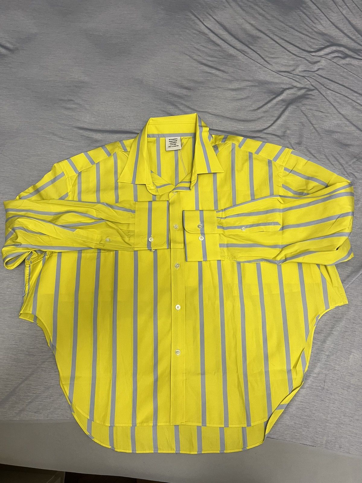 image of Vetements Demna Ss18 Show Button Up Shirt in Yellow, Men's (Size XS)