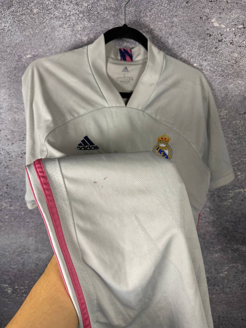 Adidas Vintage Real Madrid 2020/21 Adidas Soccer Jersey L sz Size US L / EU 52-54 / 3 - 16 Thumbnail