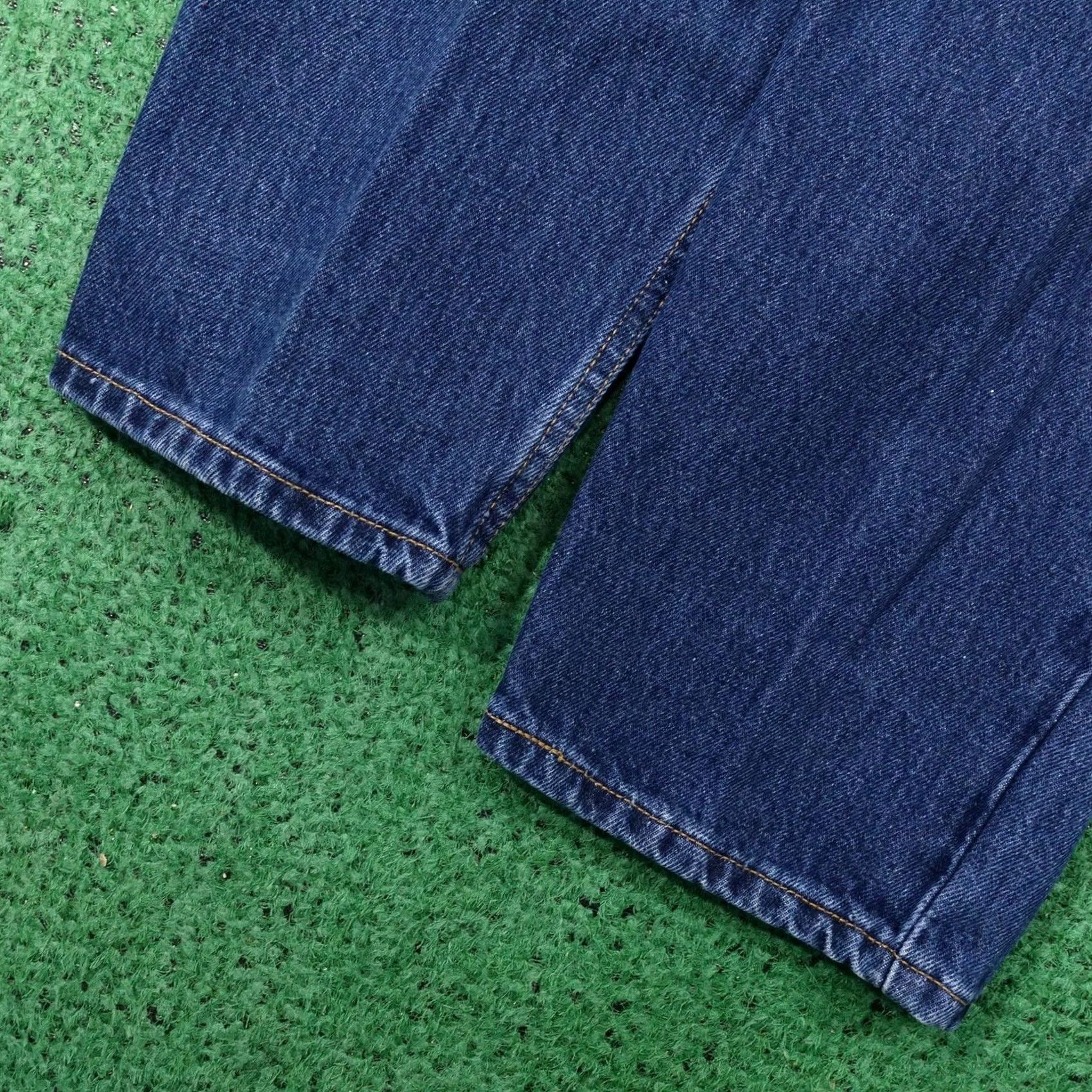 Levi's VINTAGE Levi's Jeans Womens 16 Blue Straight Relaxed Fit 560 Denim 33x32 90s Size 38" / US 16 / IT 52 - 3 Thumbnail