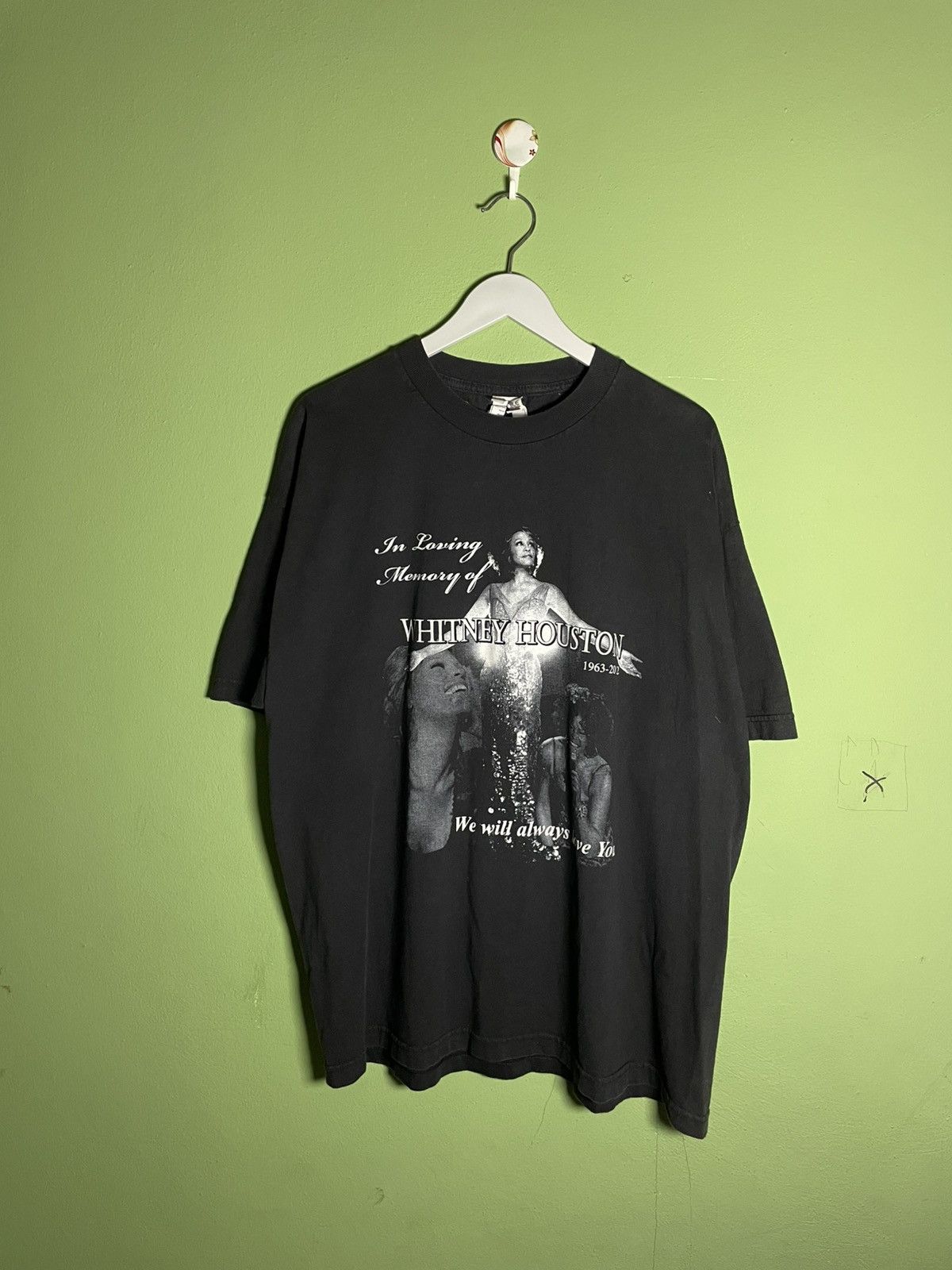 Other Vintage Whitney Housten Tribute Tee 1963 - 2012 Size US XL / EU 56 / 4 - 1 Thumbnail
